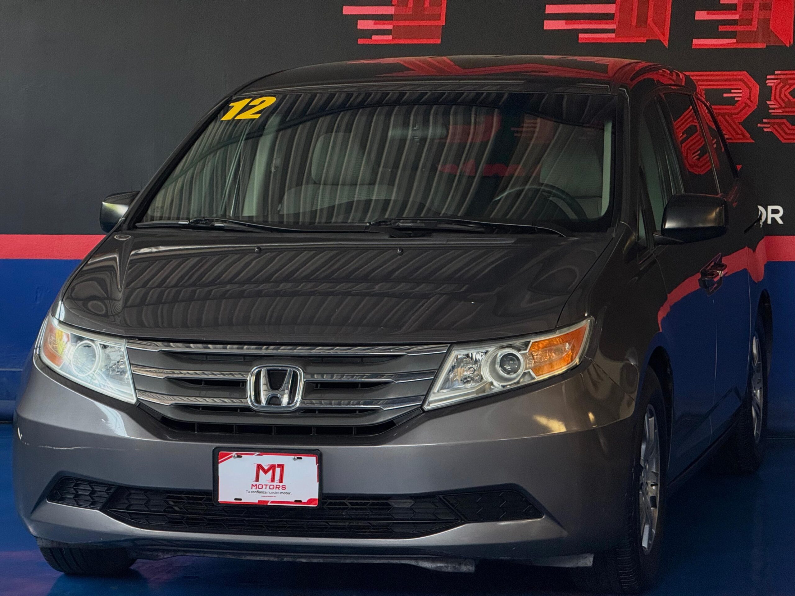 HONDA ODYSSEY MINIVAN 2012