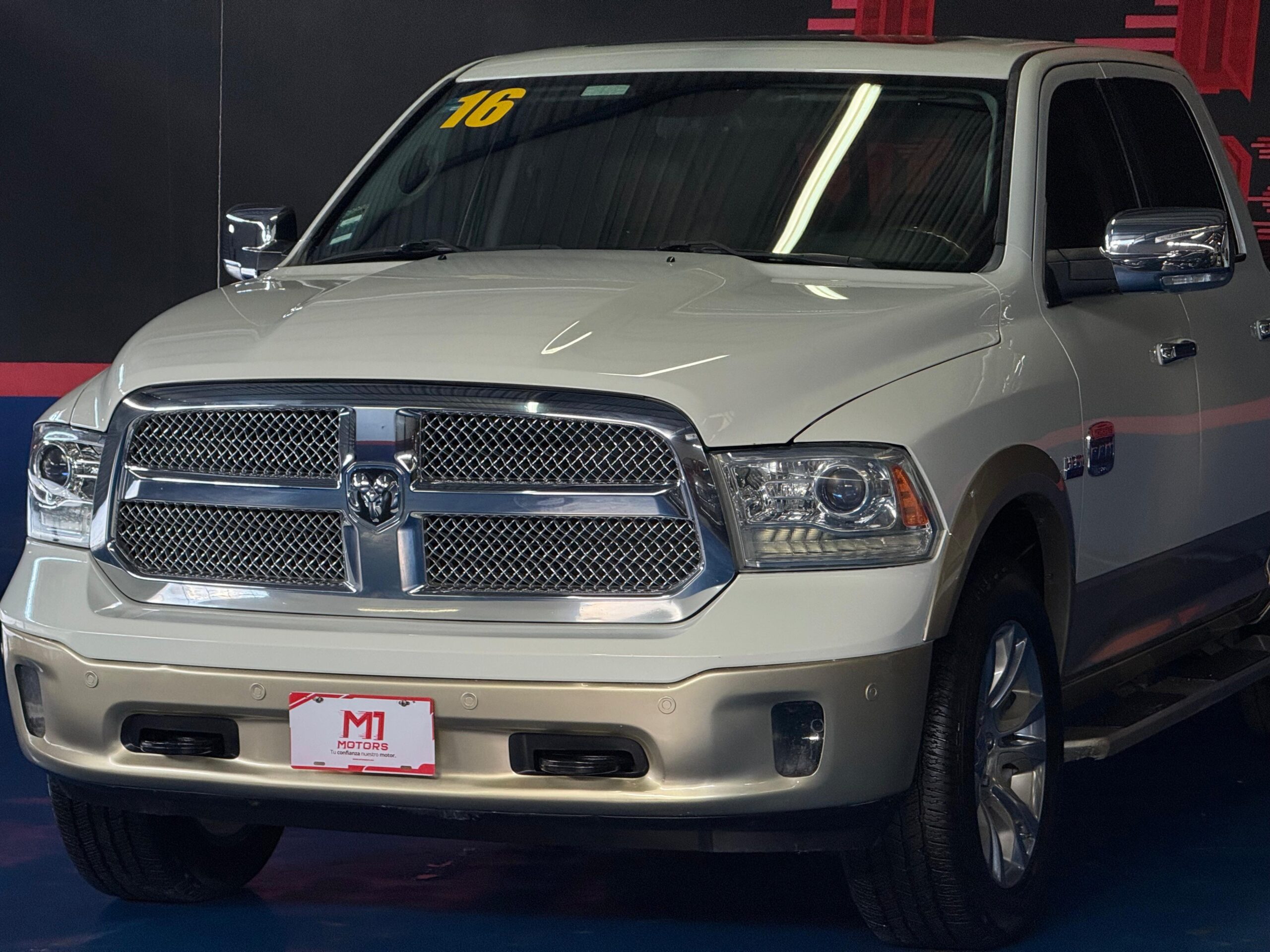 RAM 2500 CREW CAB LONGHORN V8 4X4 2016