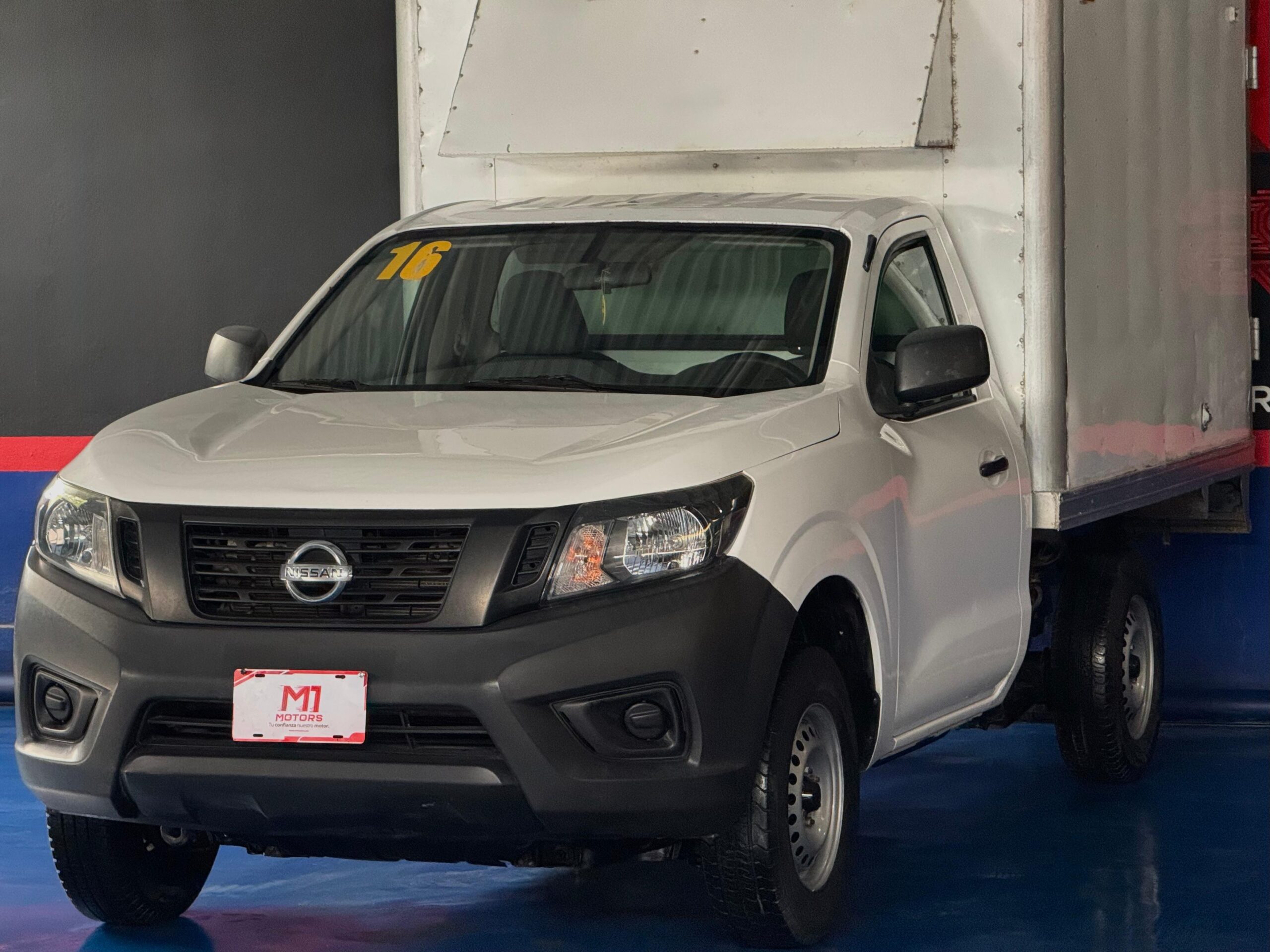 NISSAN NP300 CAJA SECA 2016