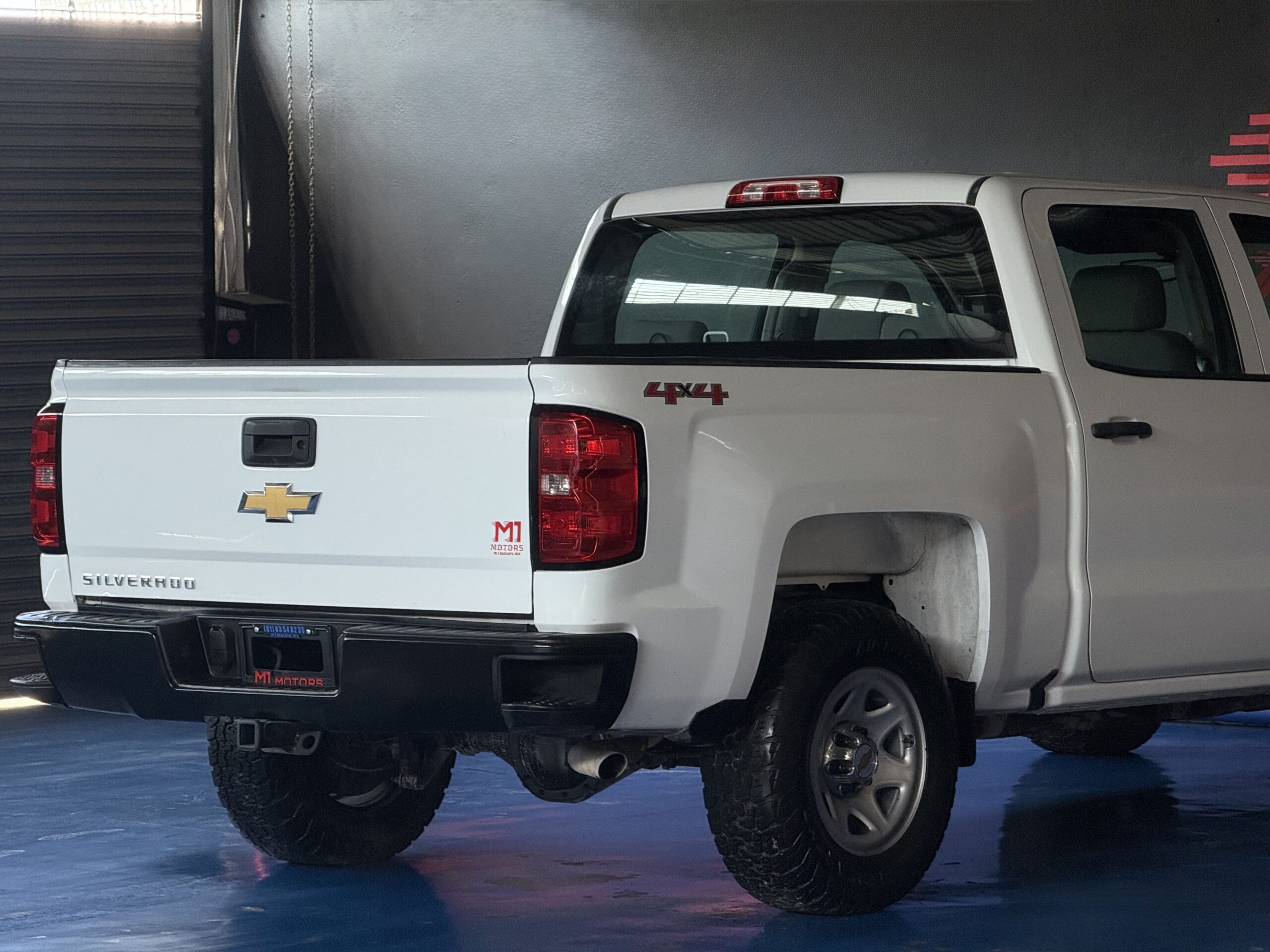 CHEVROLET SILVERADO 2500 DOB CABINA LS 4X4 2018