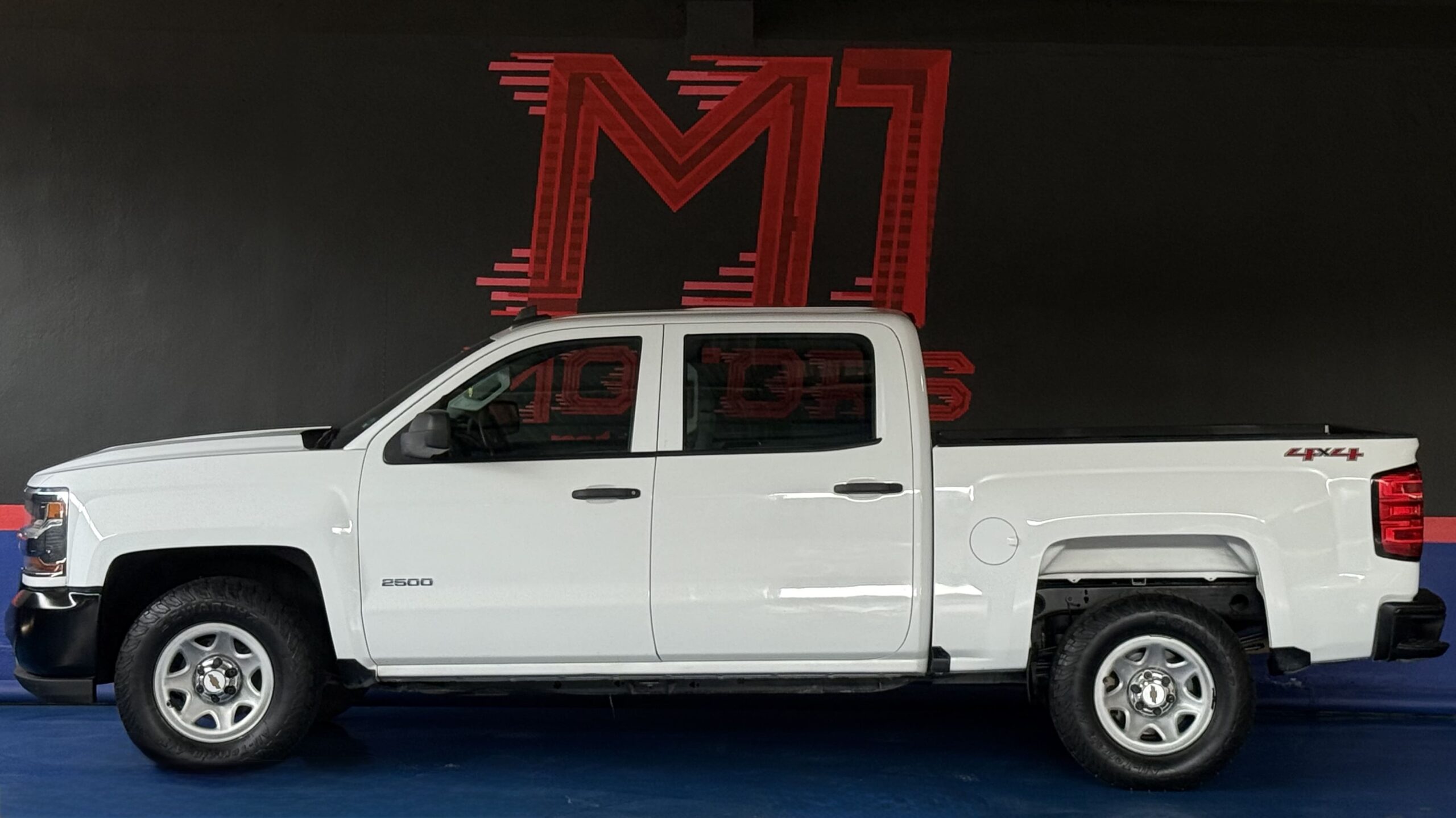 CHEVROLET SILVERADO 2500 DOB CABINA LS 4X4 2018