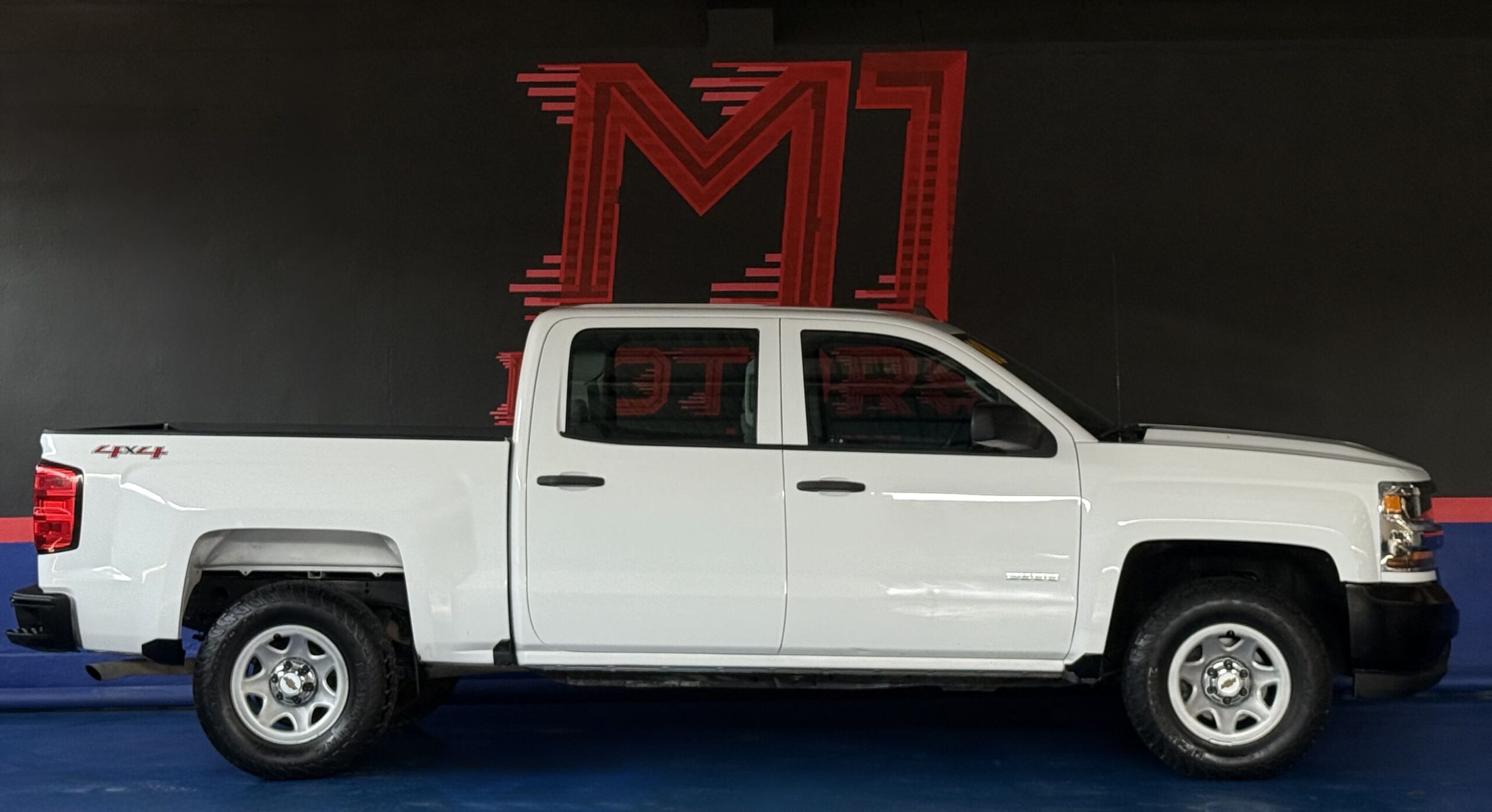 CHEVROLET SILVERADO 2500 DOB CABINA LS 4X4 2018