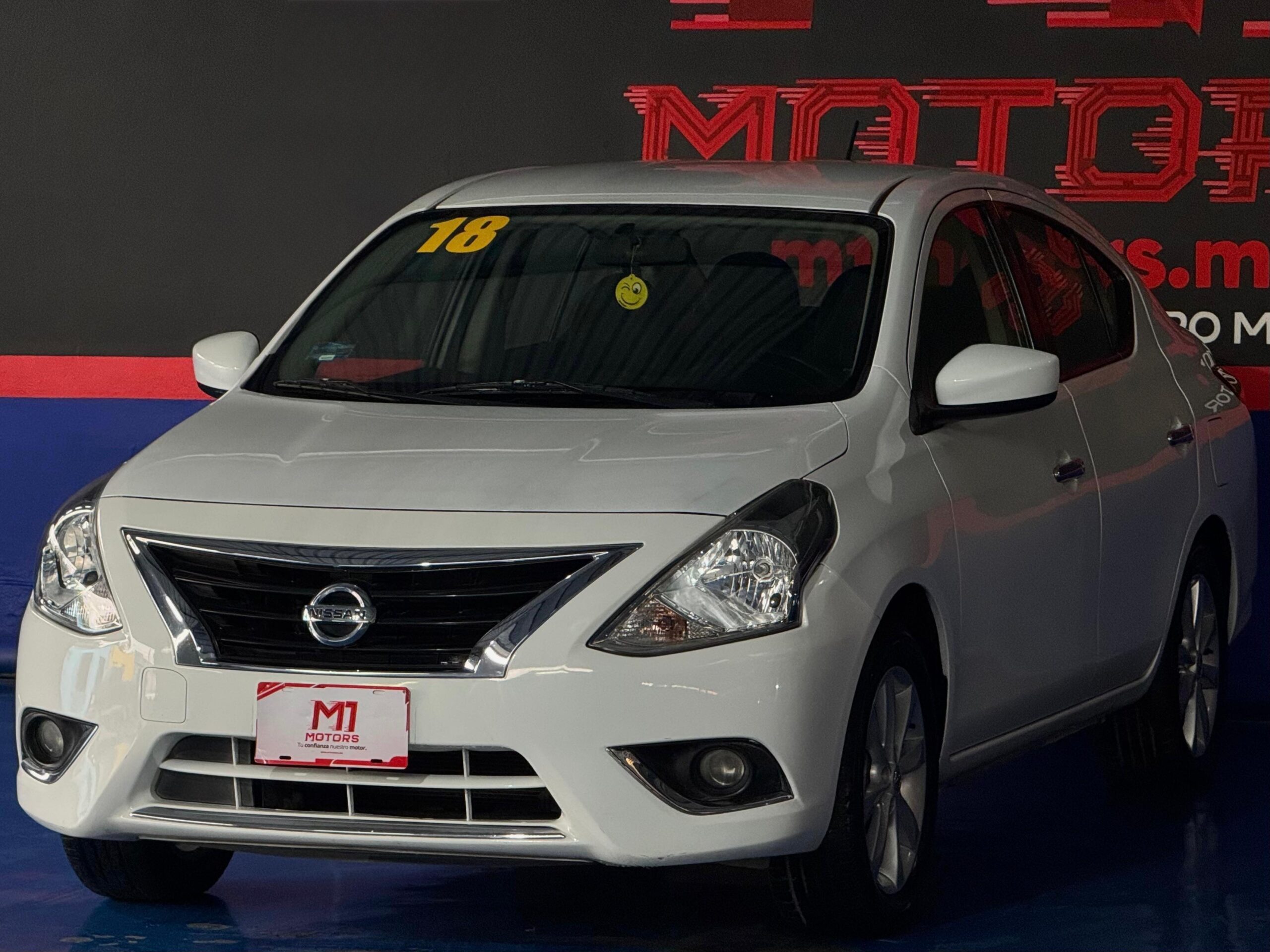 NISSAN VERSA ADVANCE 2018