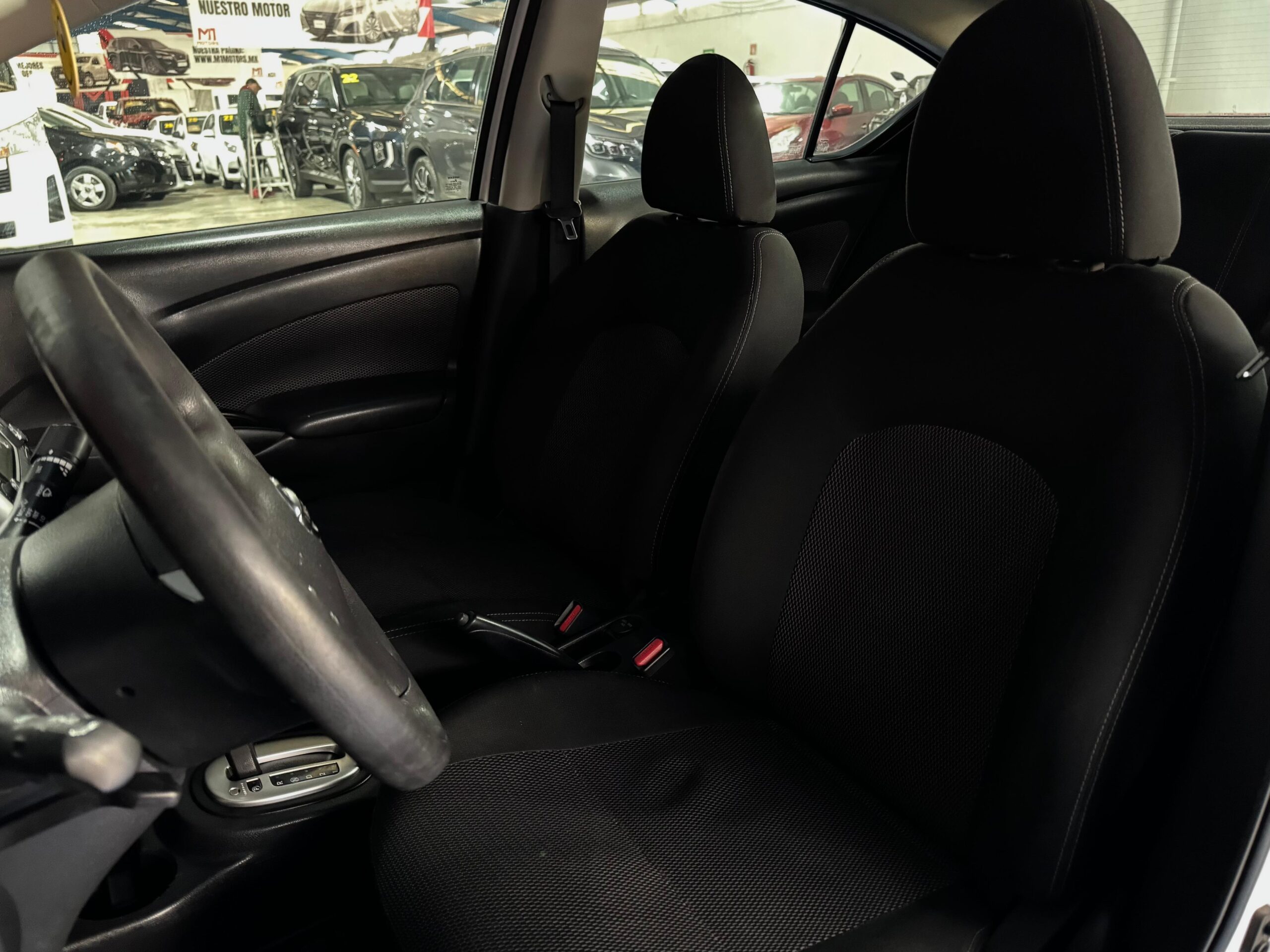 NISSAN VERSA ADVANCE 2018