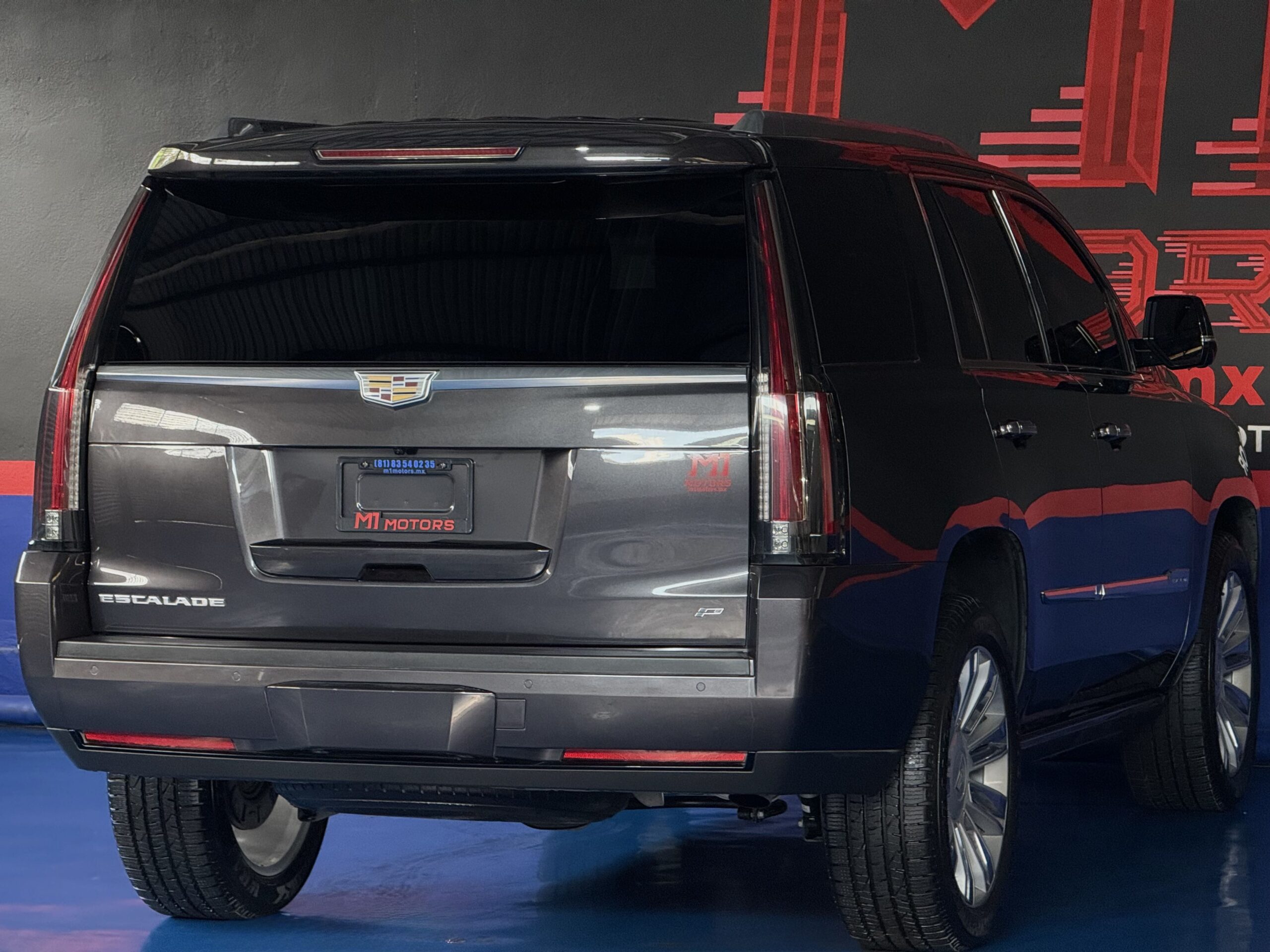 CADILLAC ESCALADE PLATINUM 2015