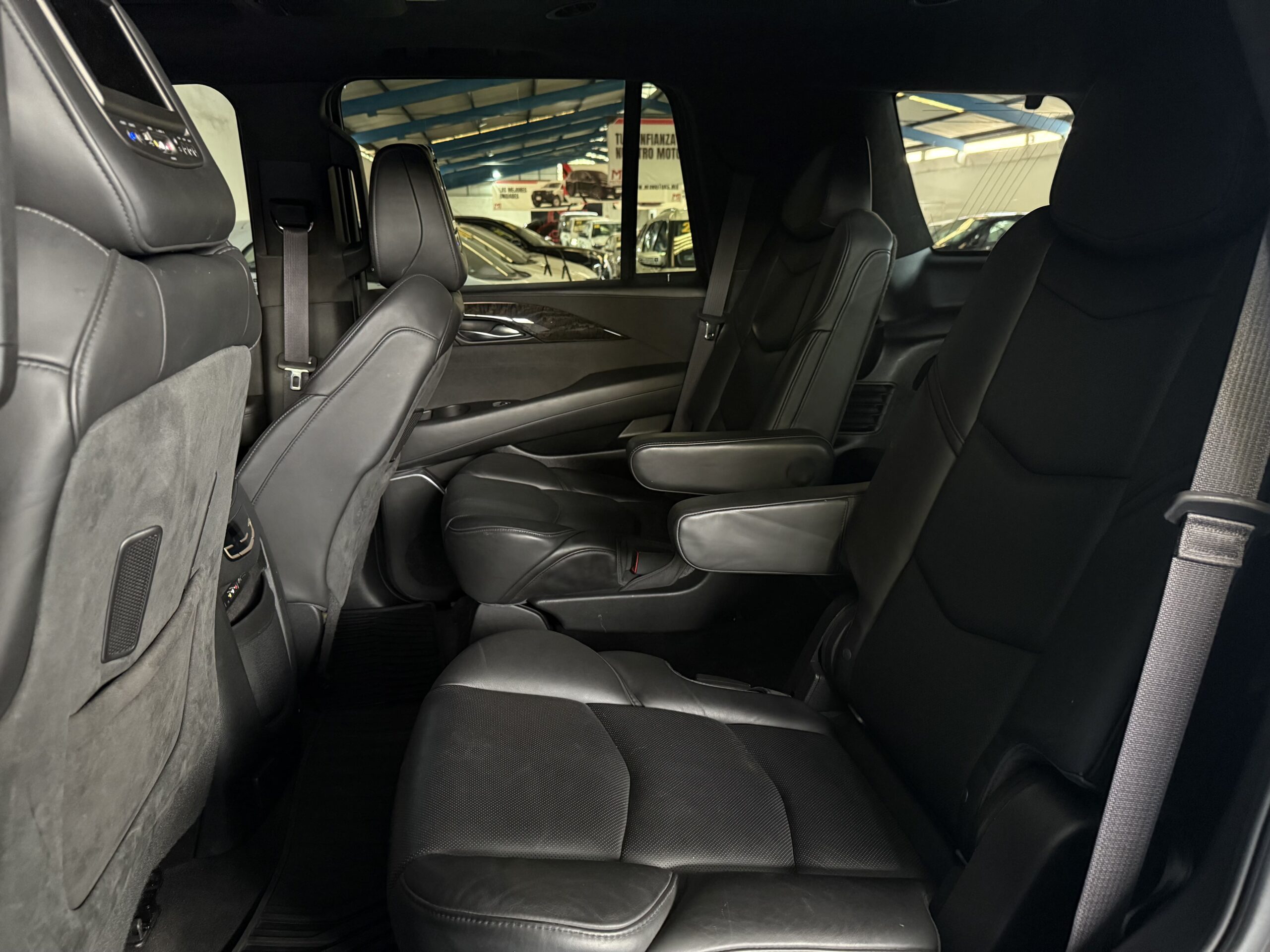 CADILLAC ESCALADE PLATINUM 2015