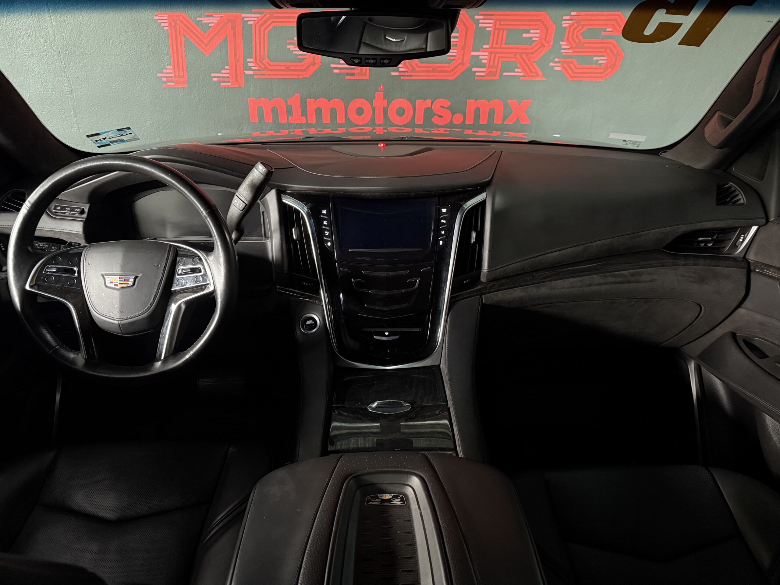 CADILLAC ESCALADE PLATINUM 2015