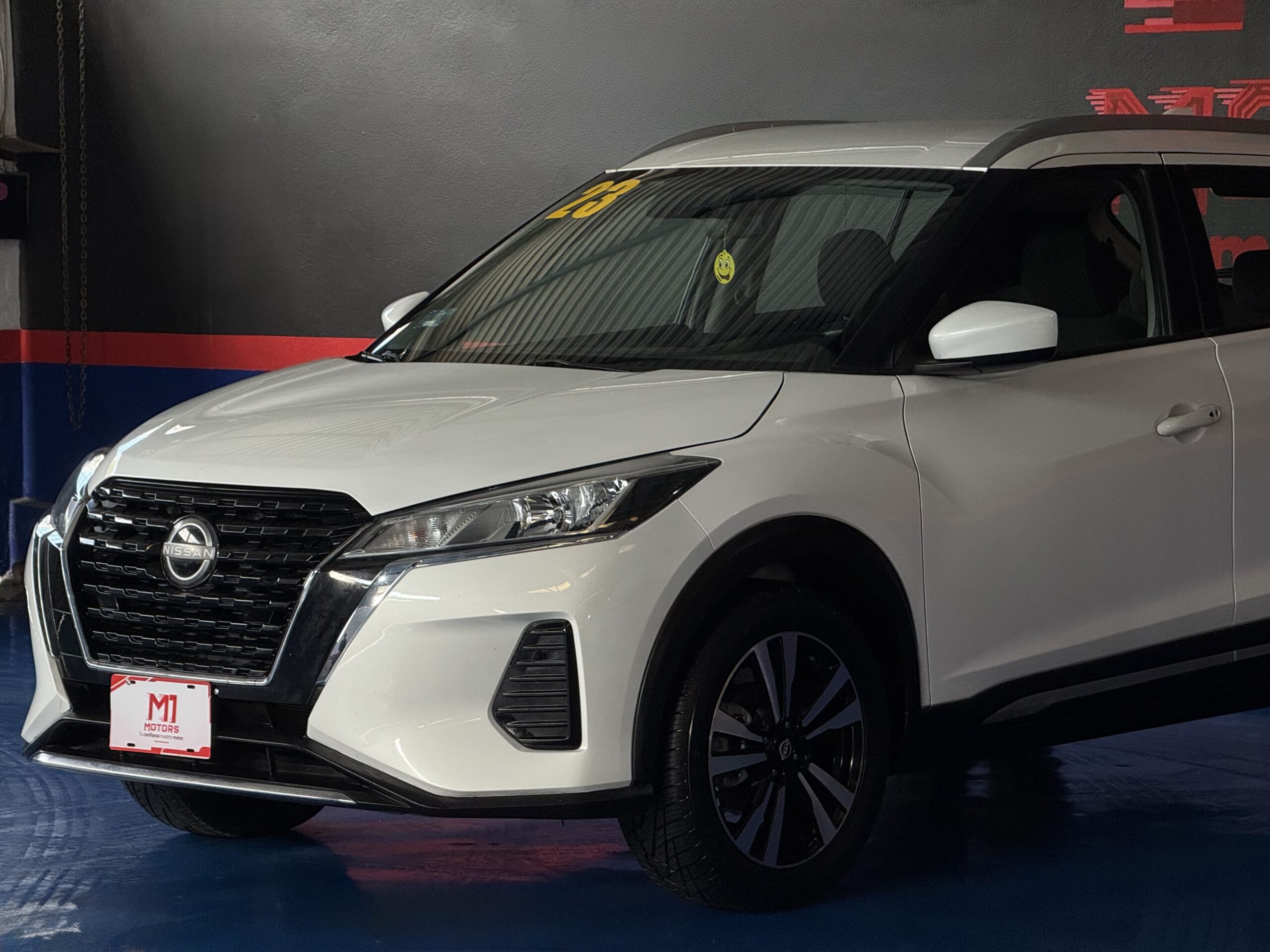 NISSAN KICKS ADVANCE 2023