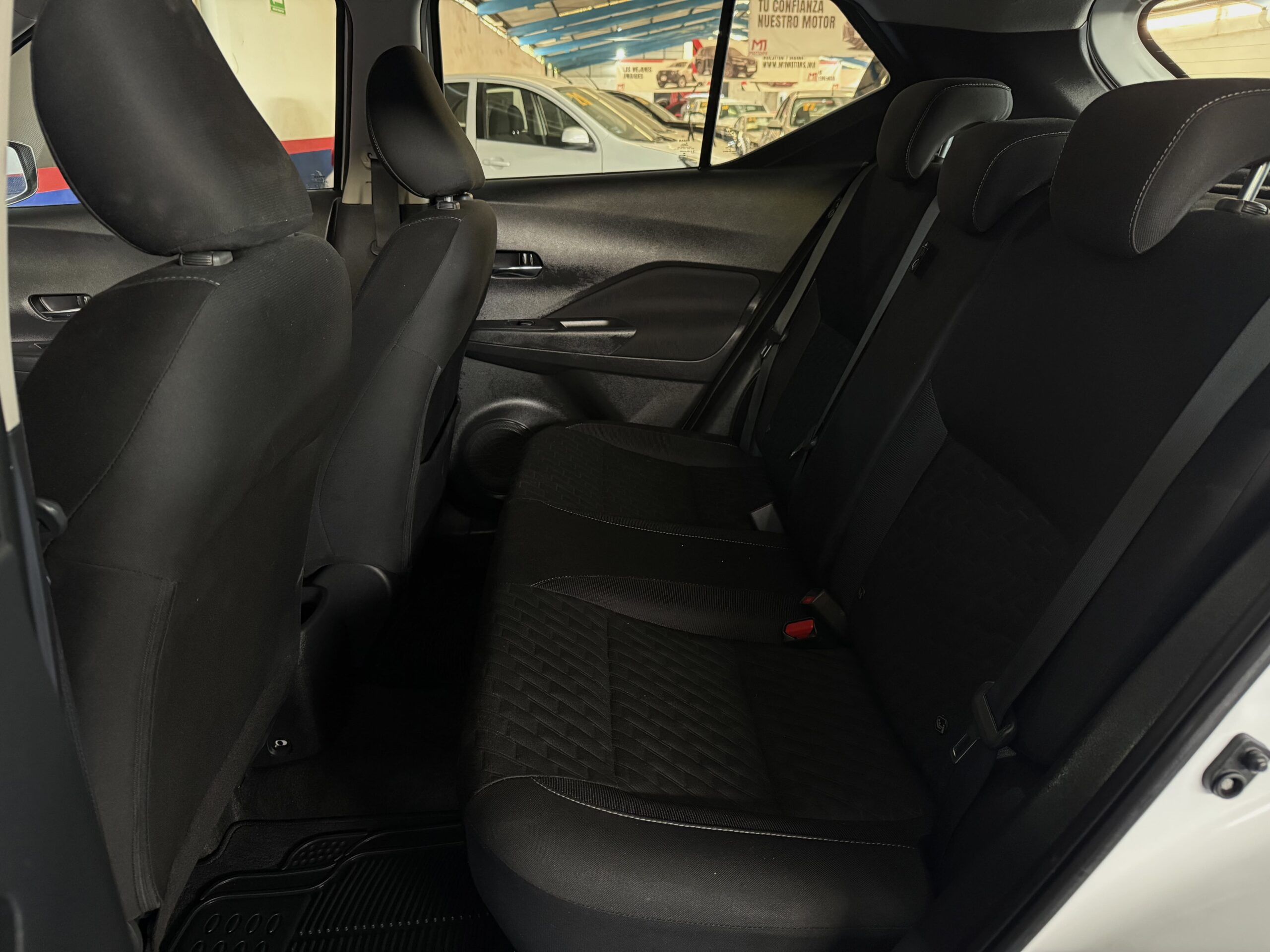 NISSAN KICKS ADVANCE 2023