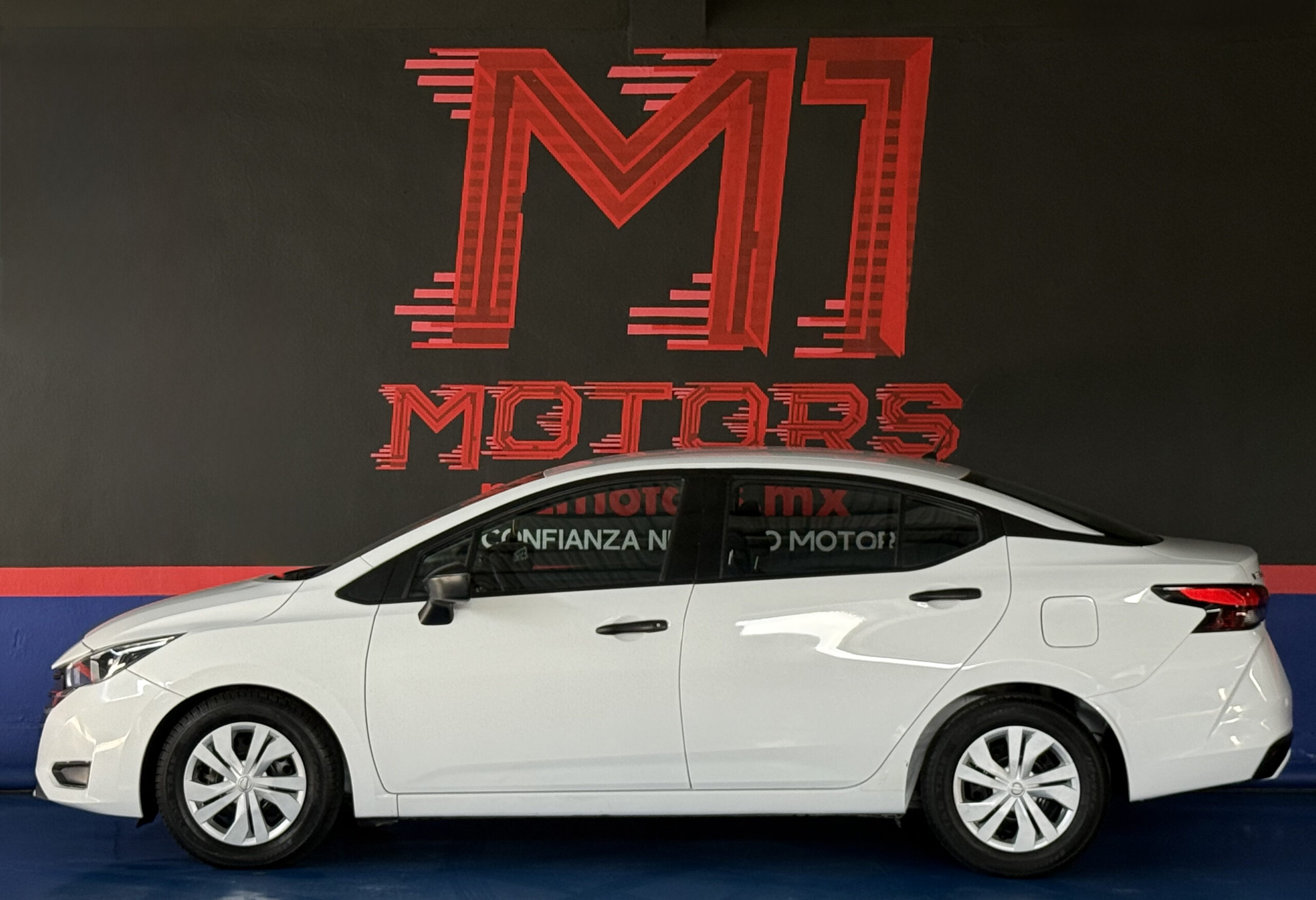 NISSAN VERSA SENSE CVT 2023