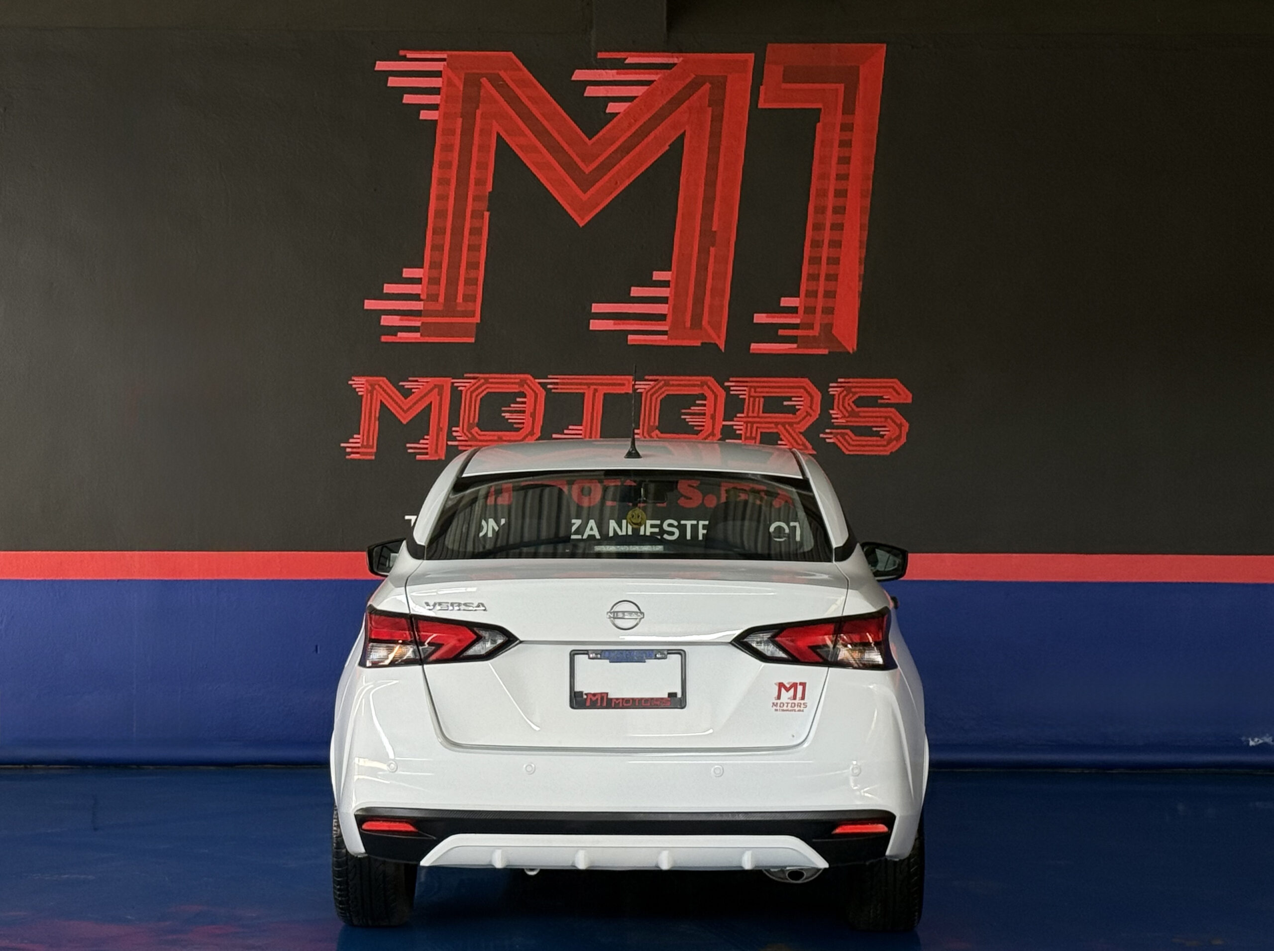 NISSAN VERSA SENSE CVT 2023