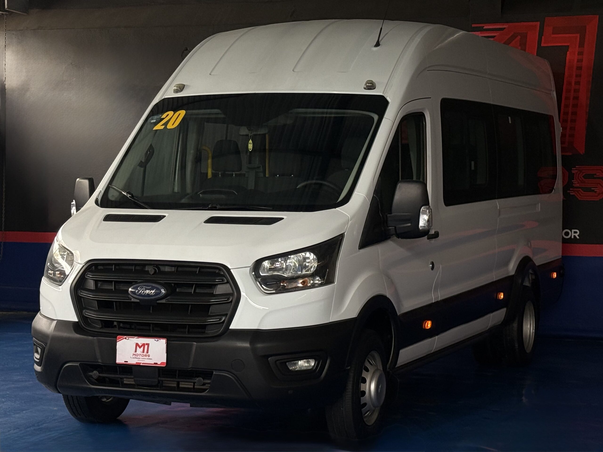 FORD TRANSIT 18 PASAJEROS DIESEL 2020