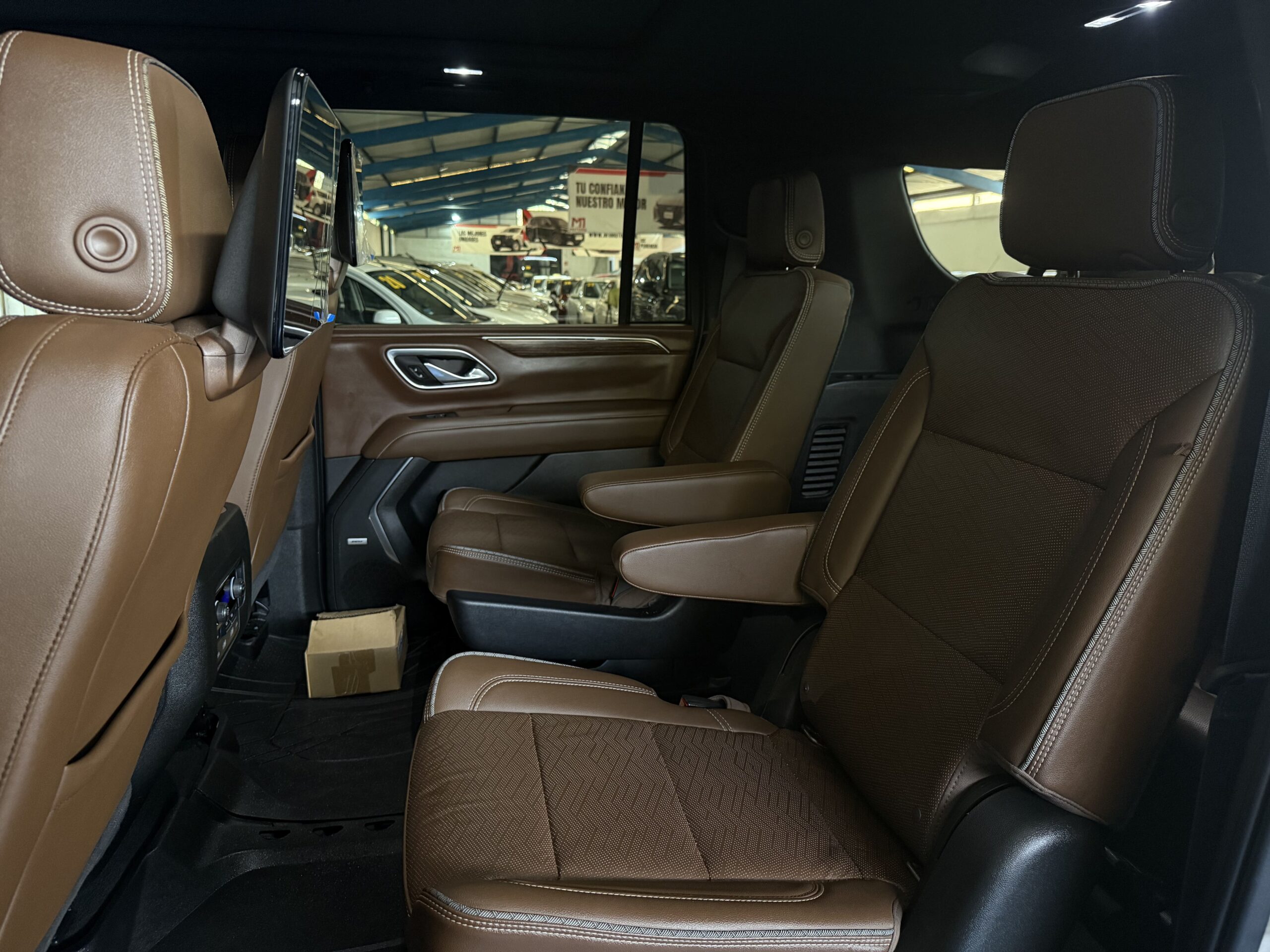 CHEVROLET SUBURBAN HIGH COUNTRY 2021