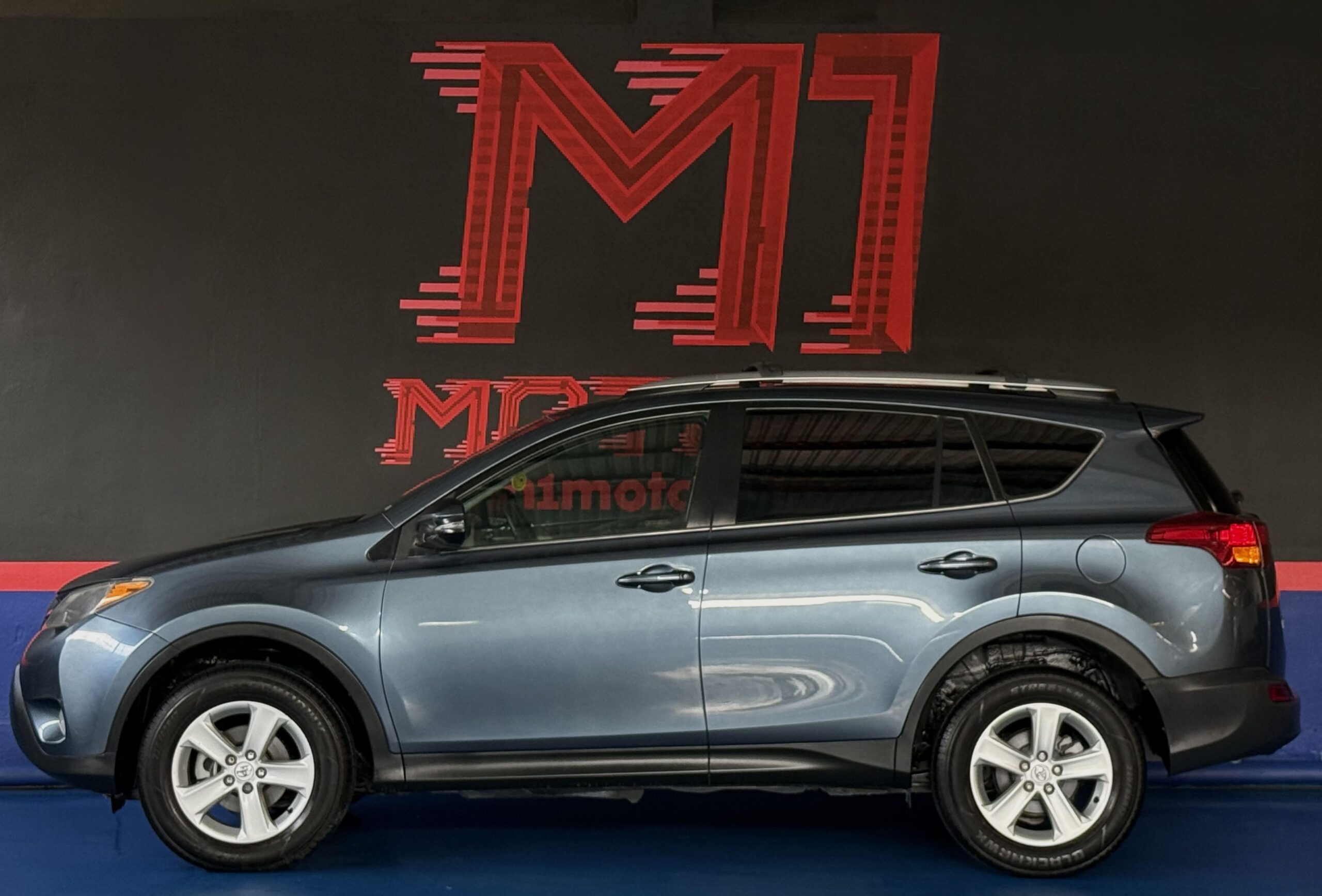 TOYOTA RAV 4 LIMITED 2013