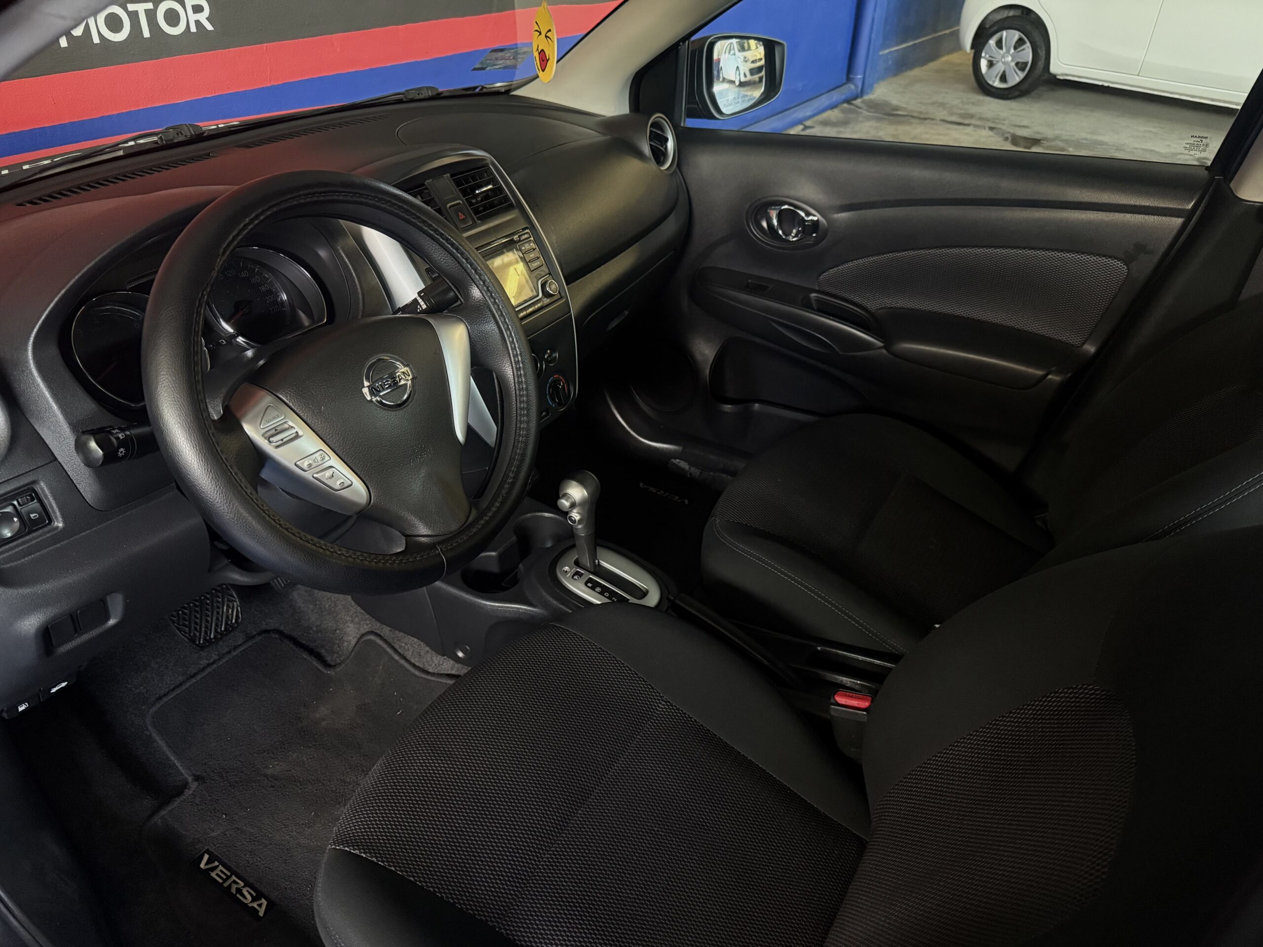 NISSAN VERSA ADVANCE 2019