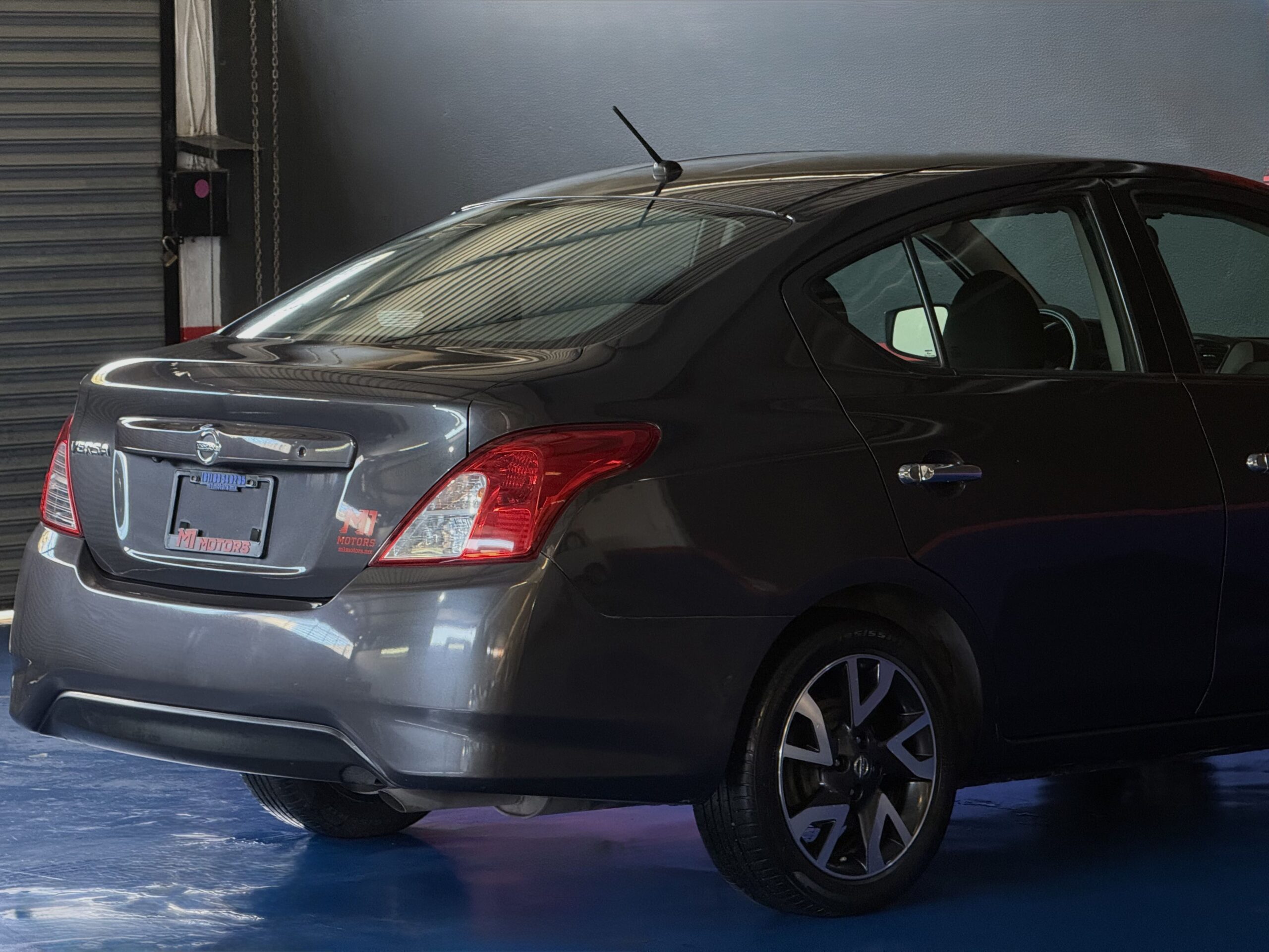 NISSAN VERSA ADVANCE 2019