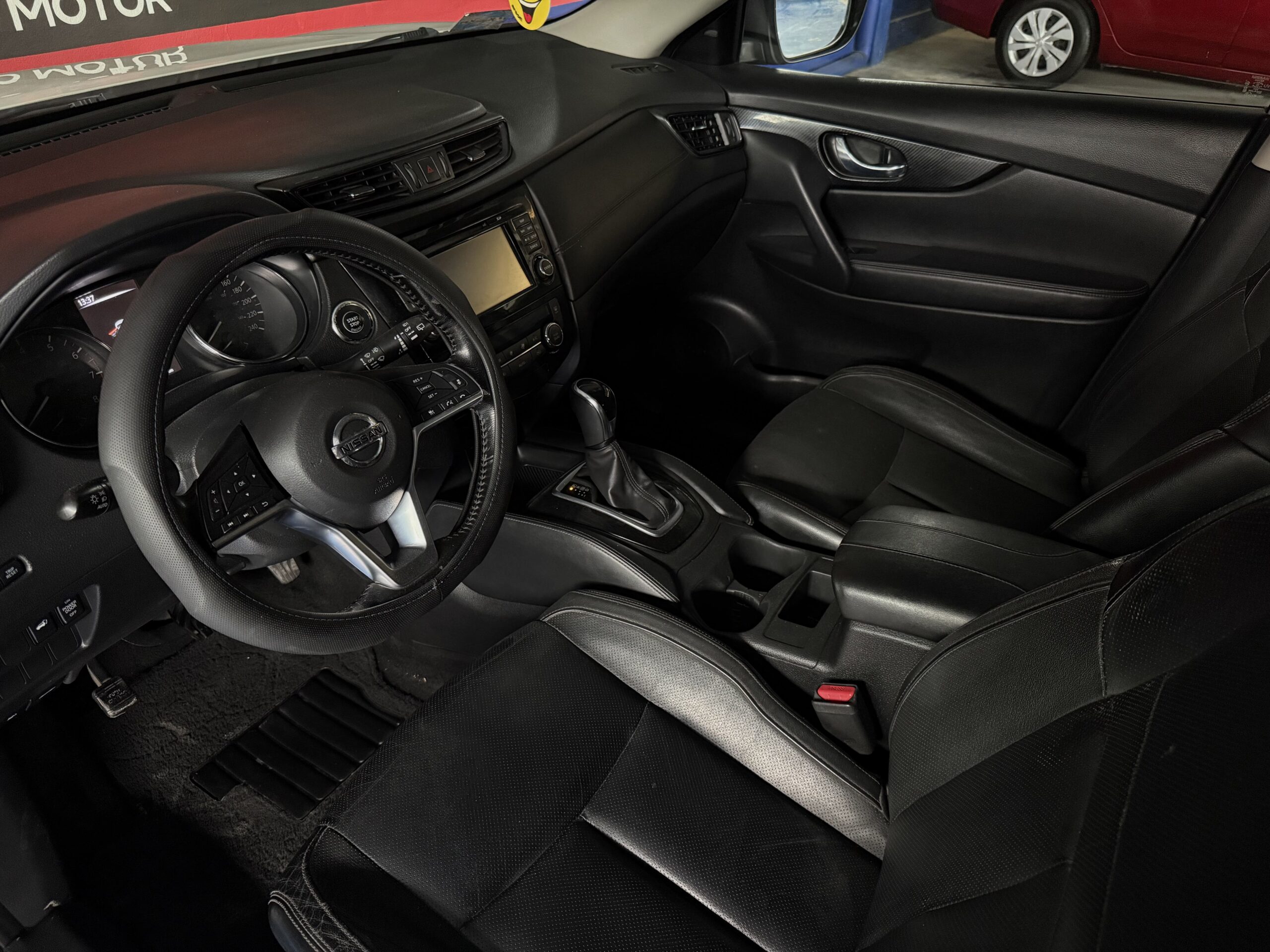 NISSAN X-TRAIL EXCLUSIVE CVT 2 ROW