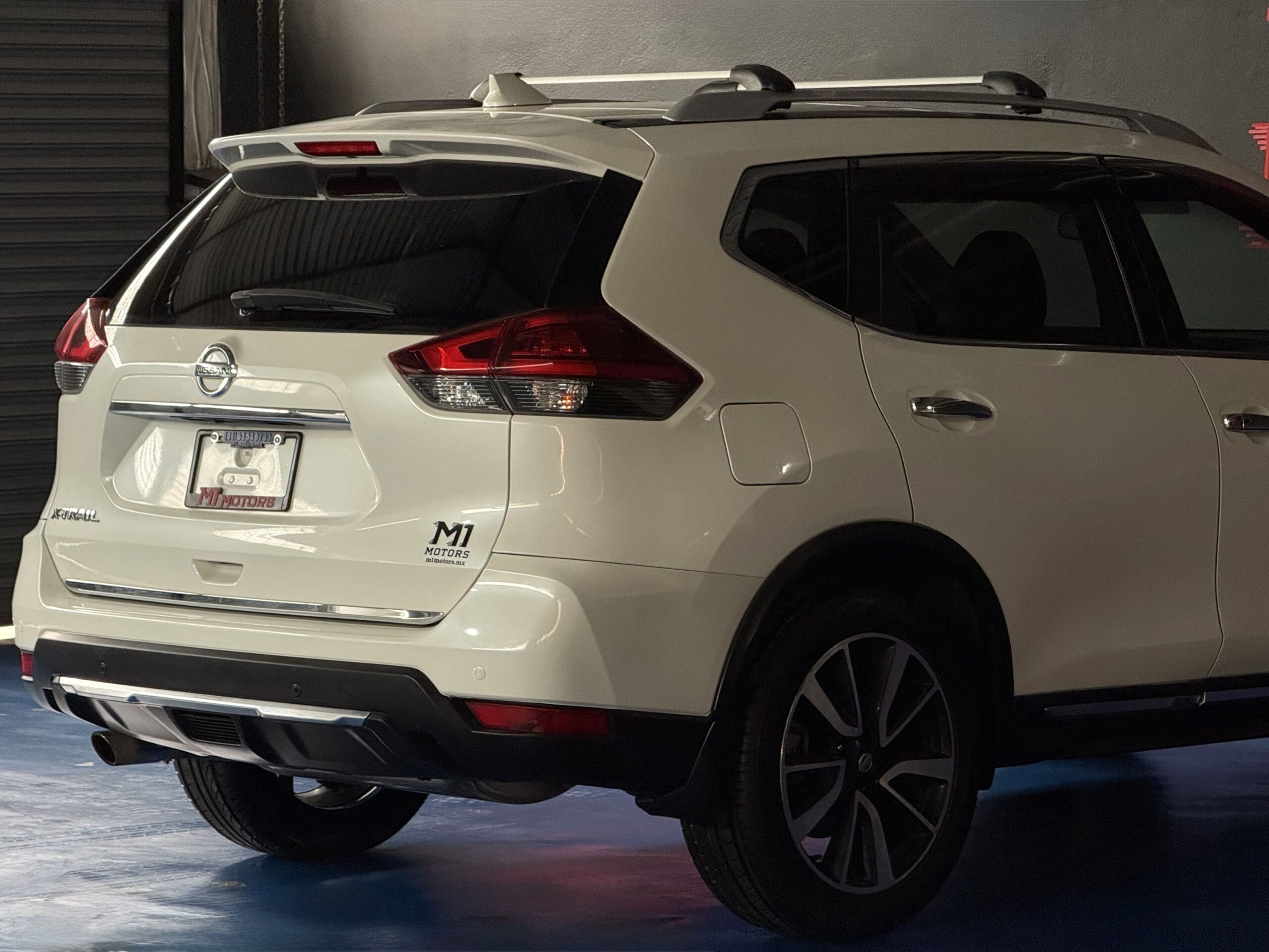 NISSAN X-TRAIL EXCLUSIVE CVT 2 ROW