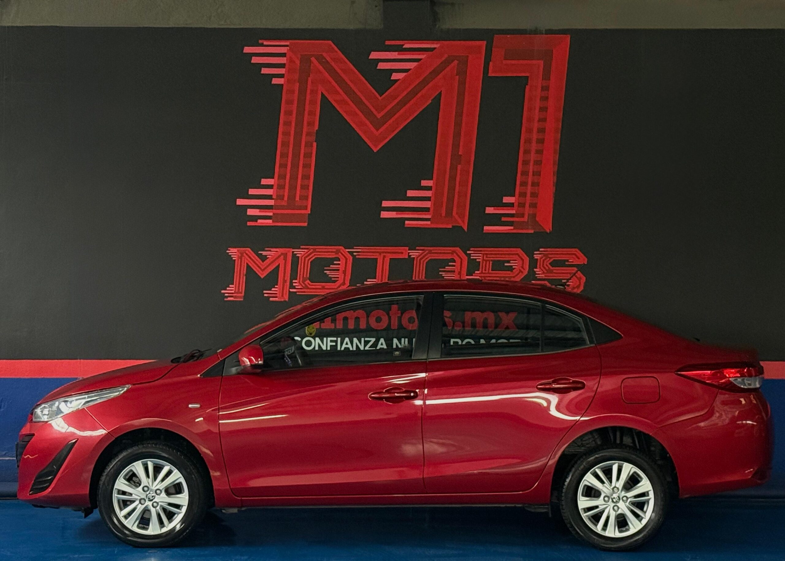 TOYOTA YARIS CORE CVT 2020