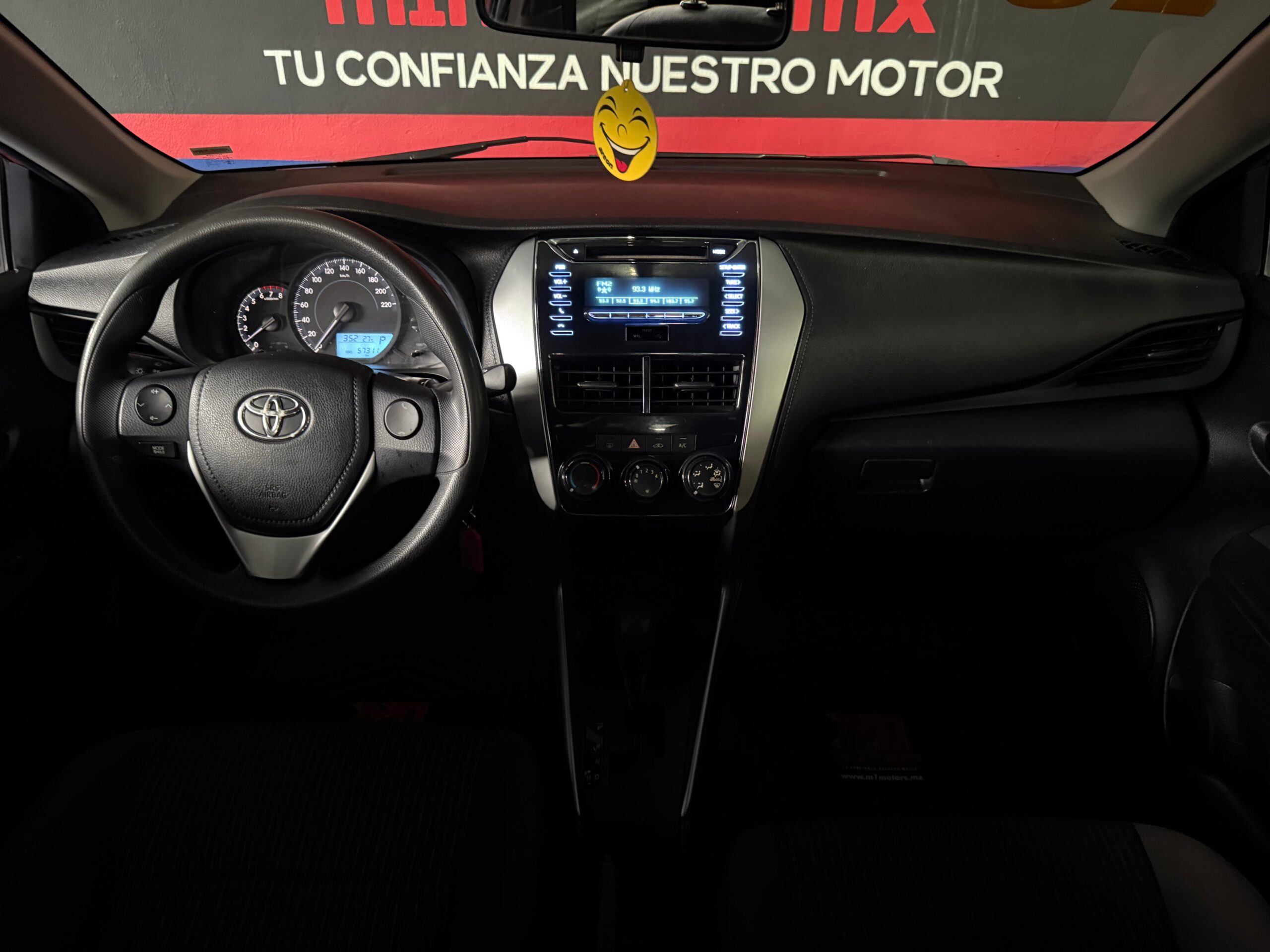 TOYOTA YARIS CORE CVT 2020