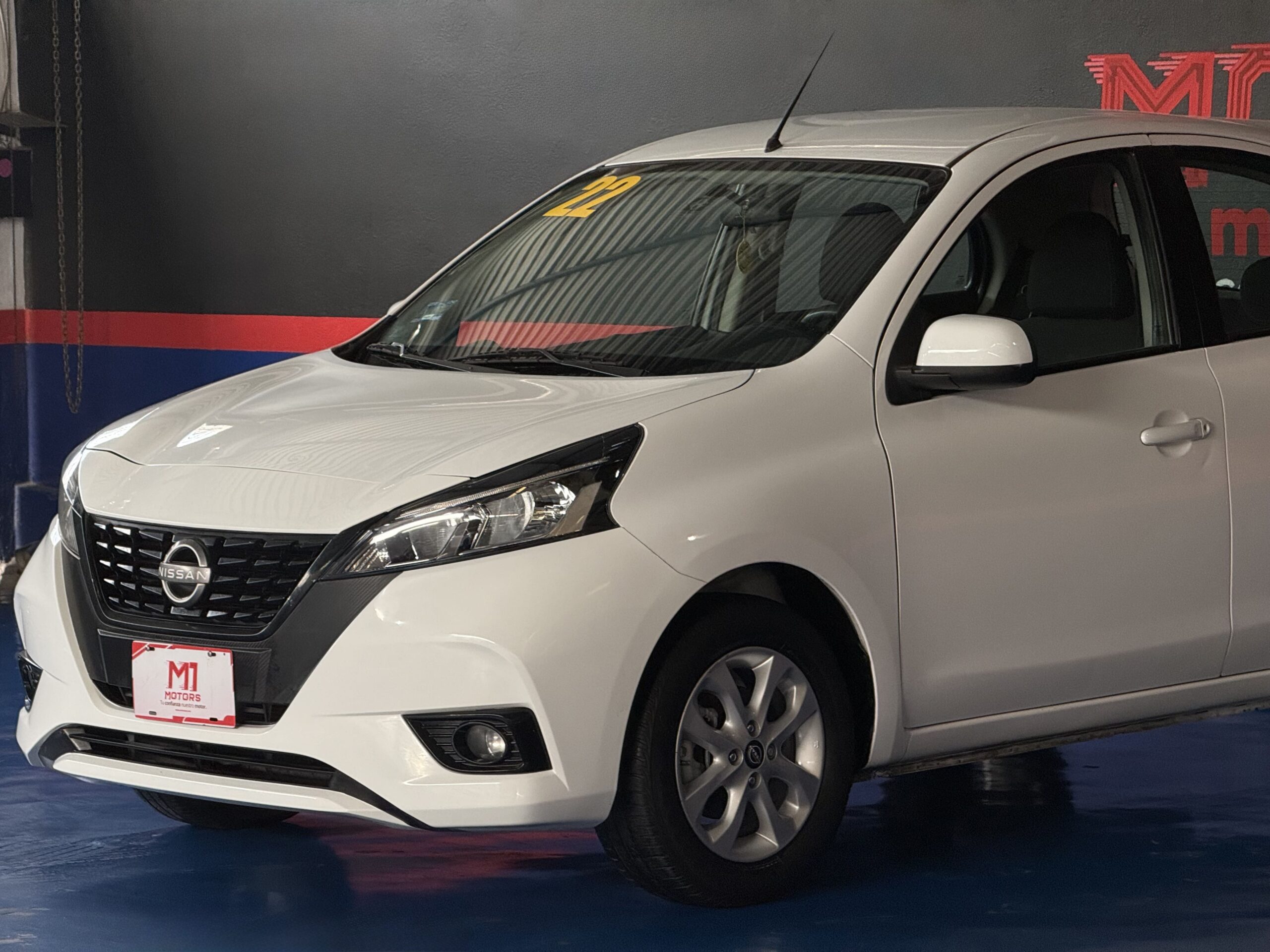 NISSAN MARCH ADVANCE BLANCO 2022