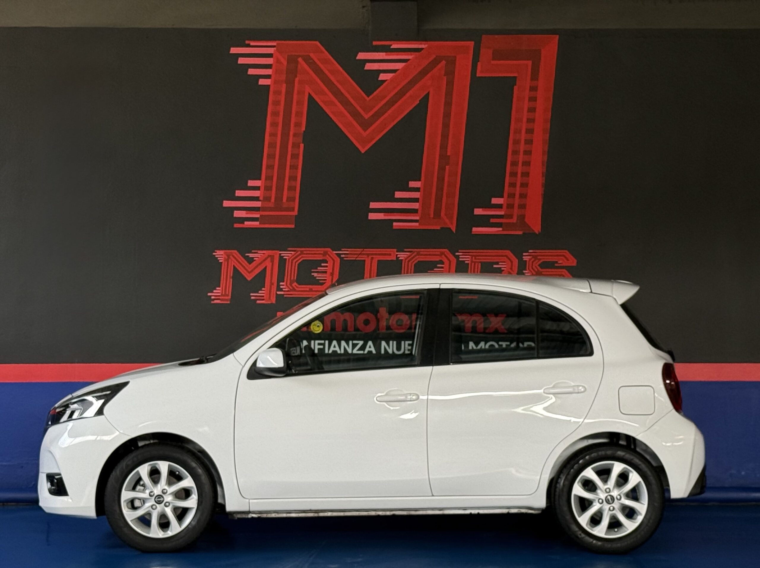 NISSAN MARCH ADVANCE BLANCO 2022