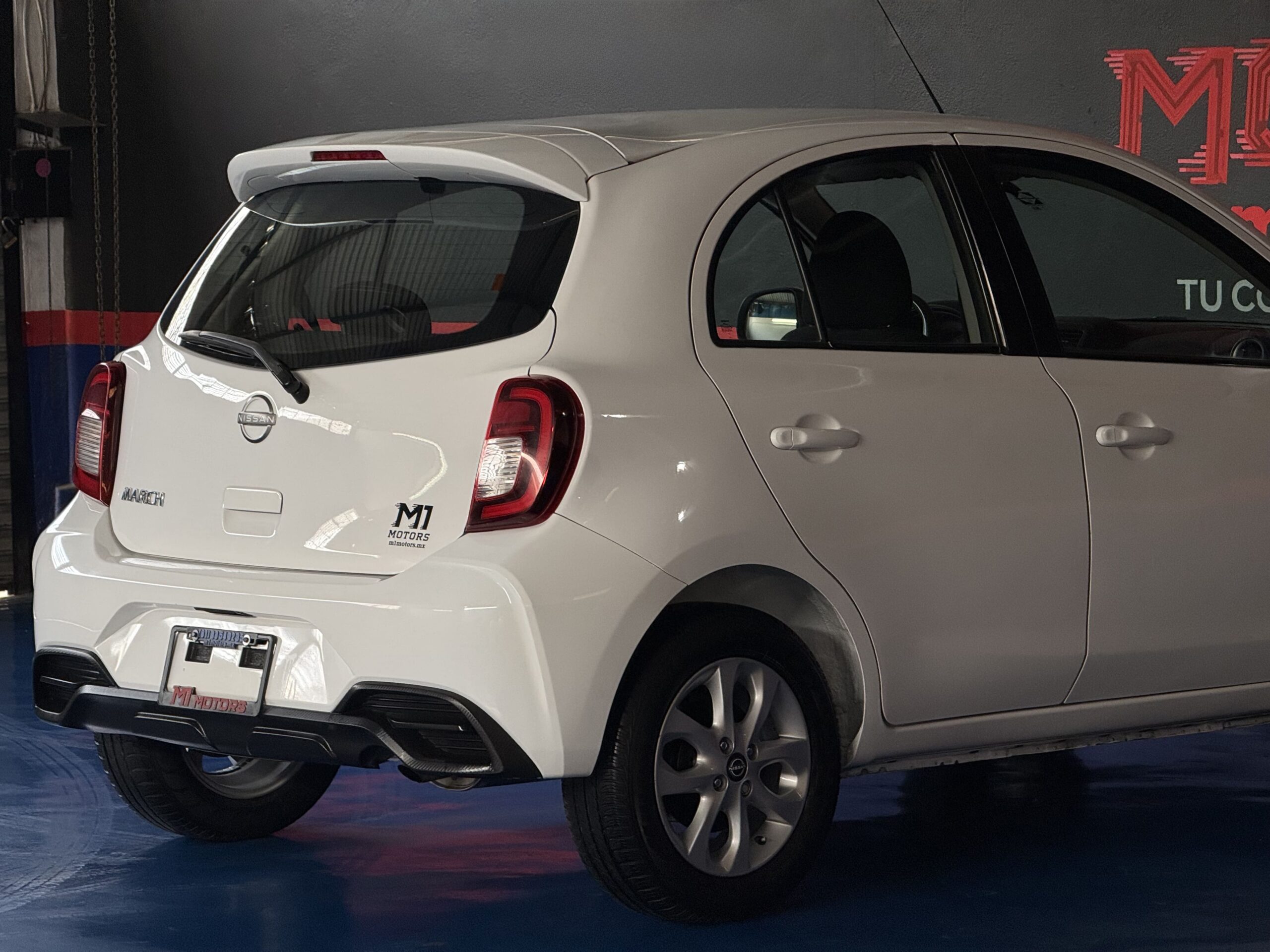 NISSAN MARCH ADVANCE BLANCO 2022