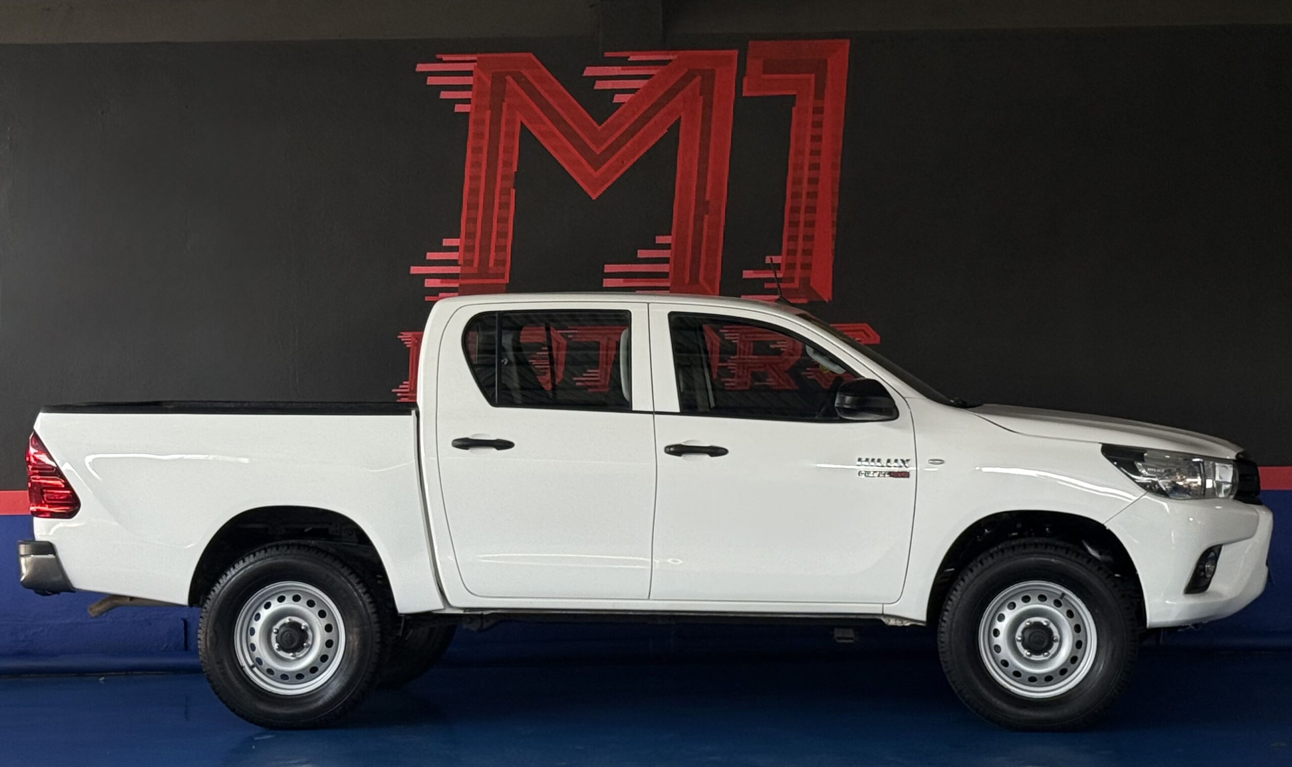 TOYOTA HILUX DIESEL 4X4 DOB CAB 2022