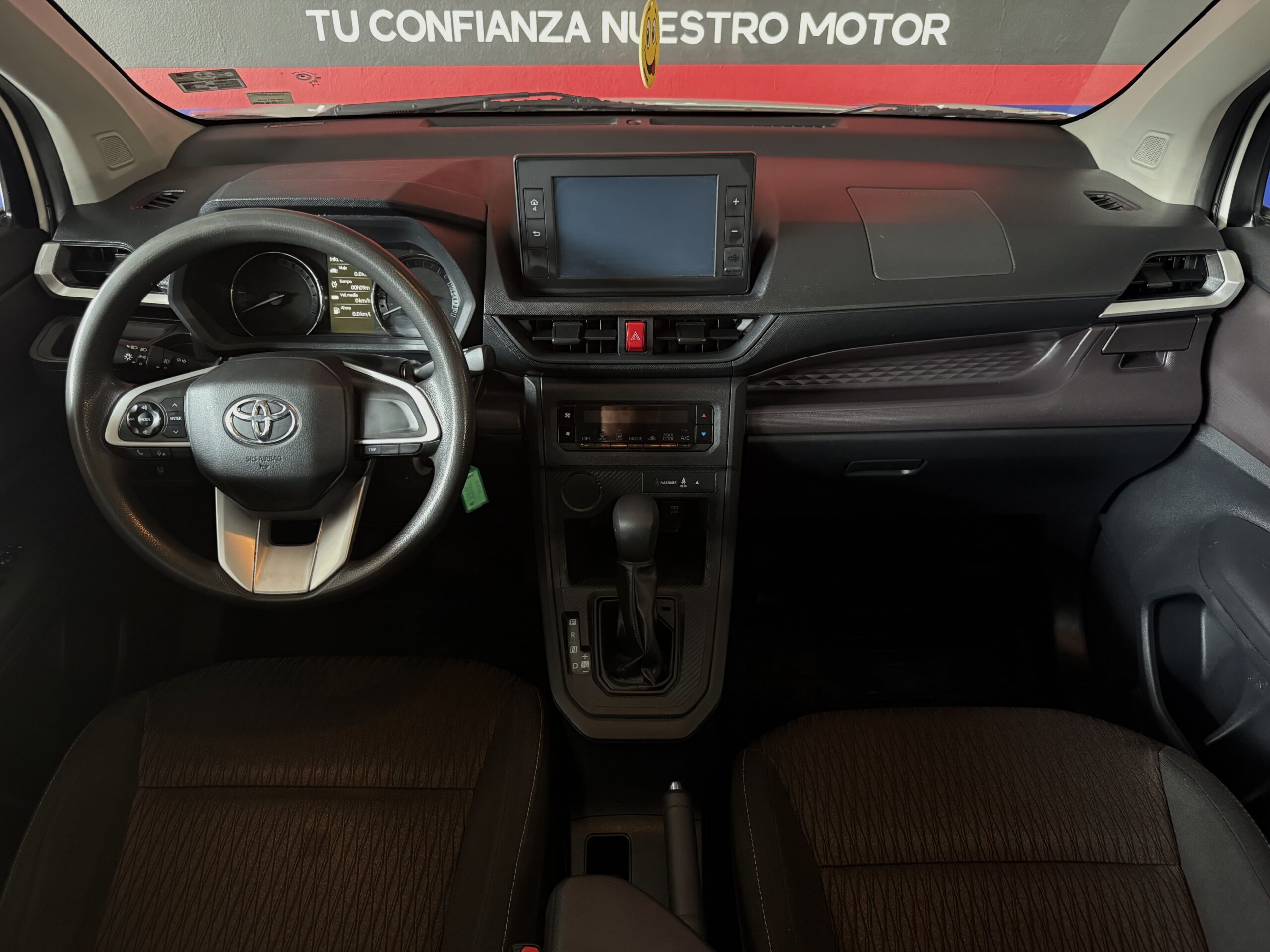 TOYOTA AVANZA XLE 2023