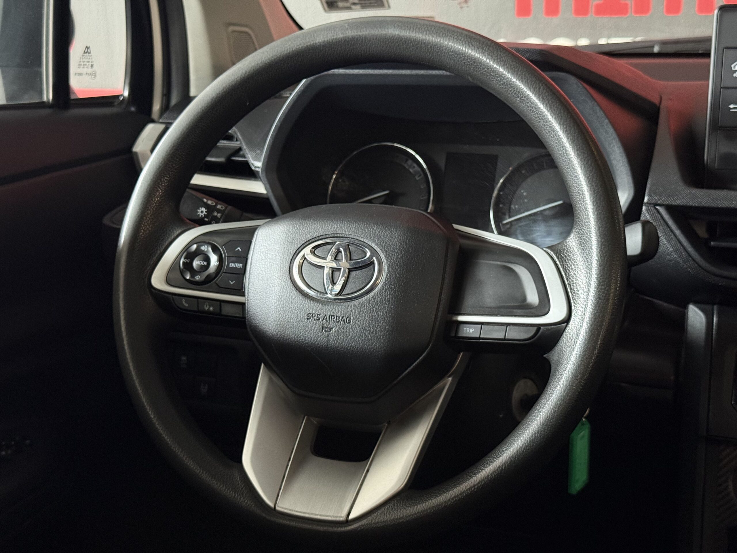 TOYOTA AVANZA XLE 2023