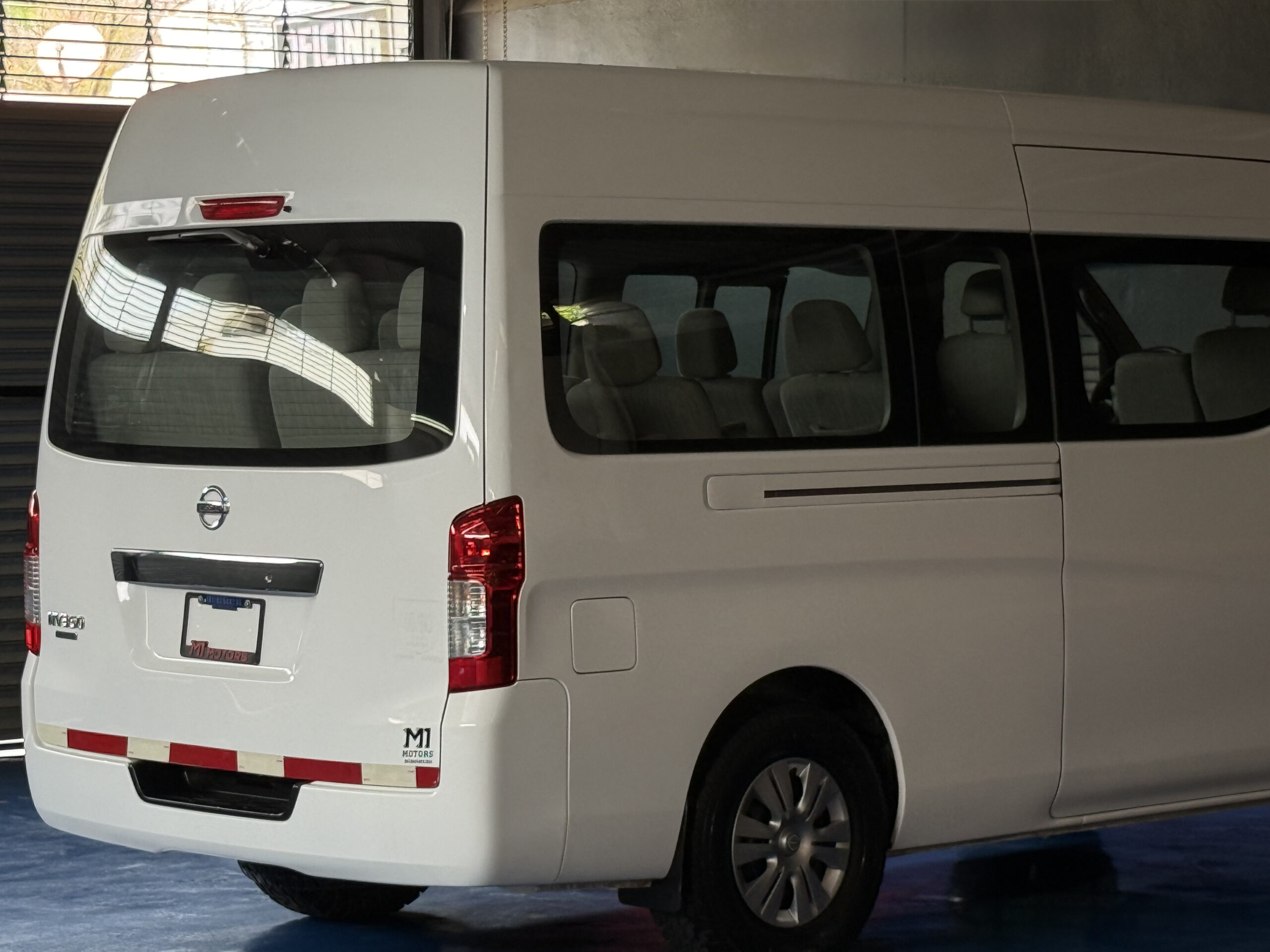 NV350 URVAN 15 PAS AMPLIA TM 2022