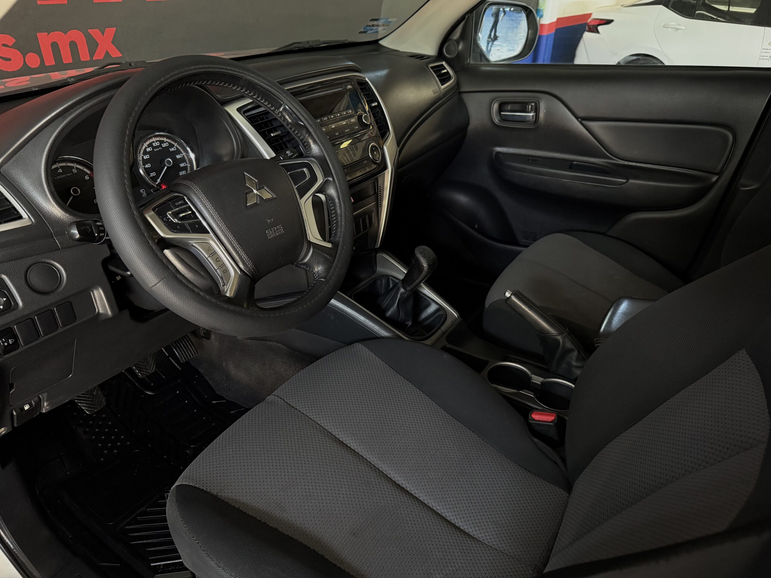 MITSUBISHI L200 GLX 4X2 2022