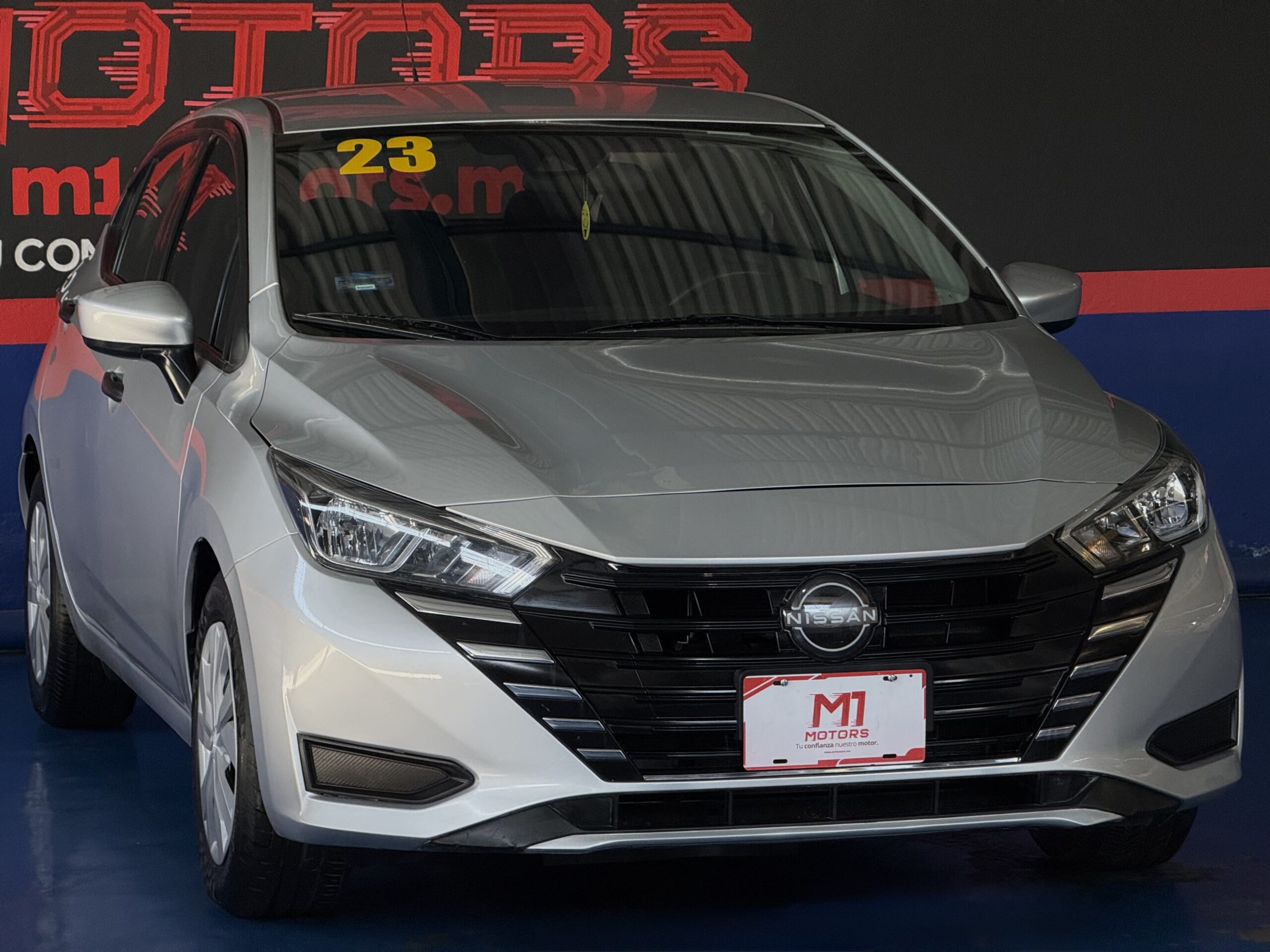 NISSAN VERSA SENSE CVT 2023