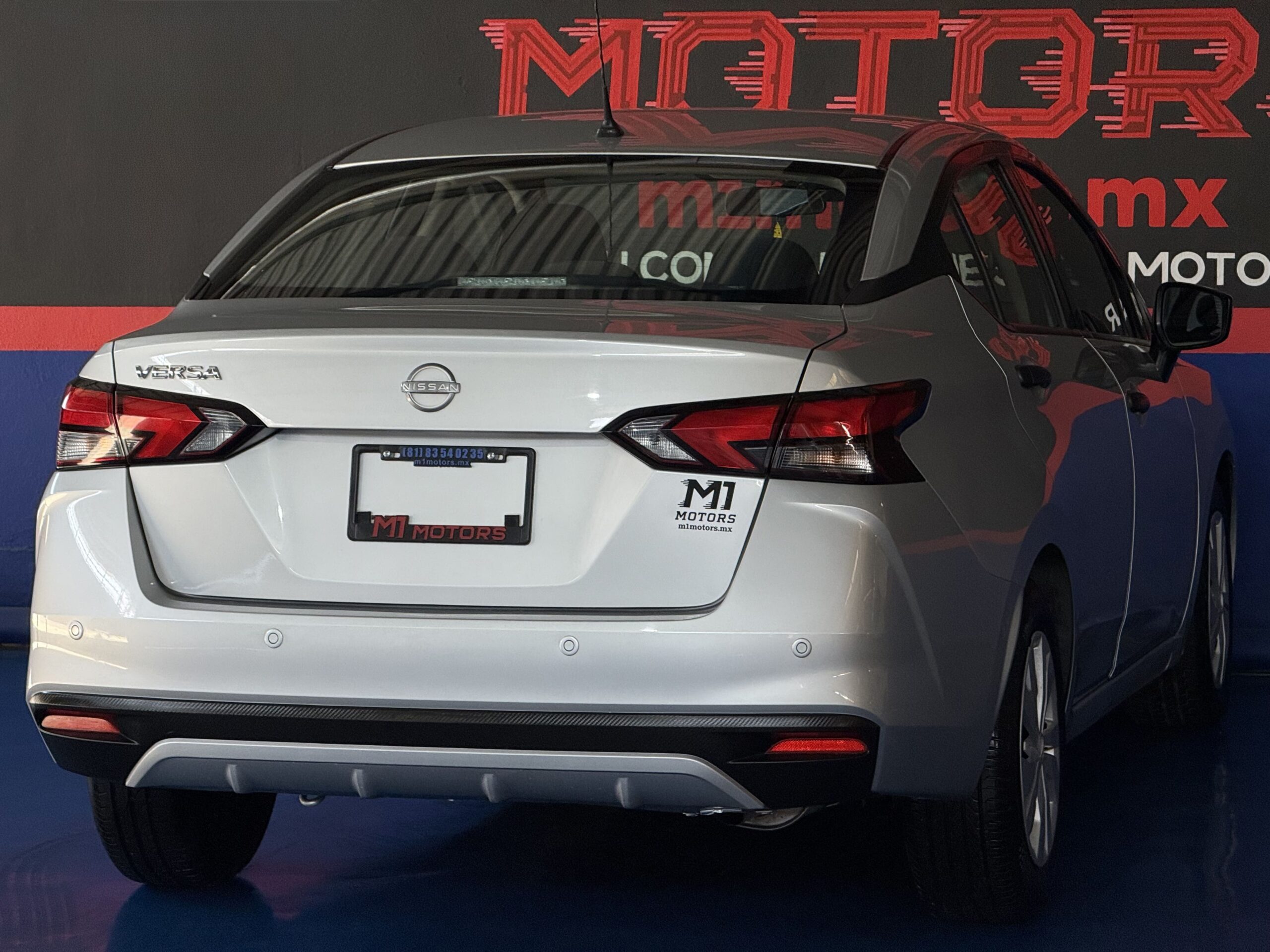 NISSAN VERSA SENSE CVT 2023