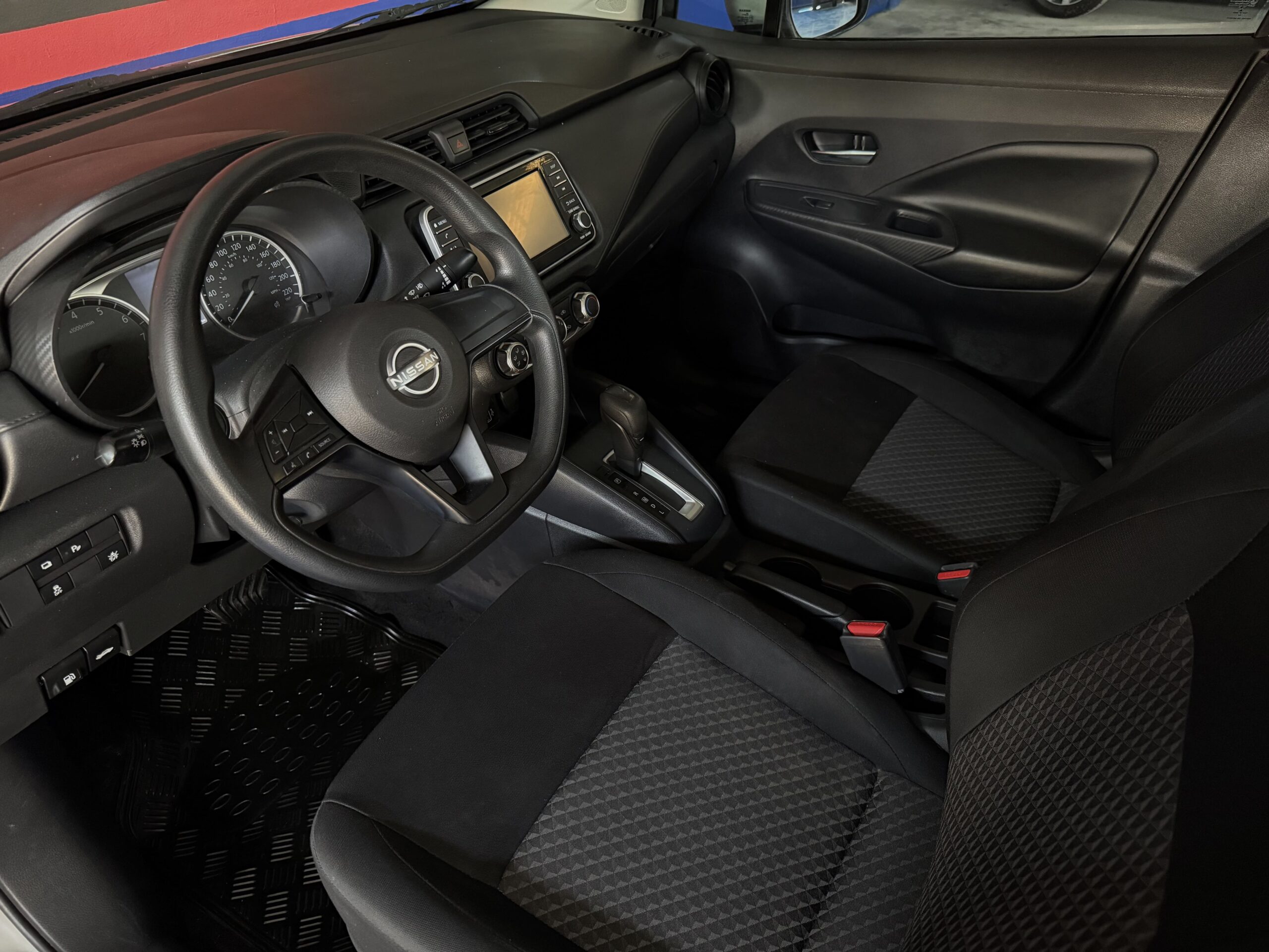 NISSAN VERSA SENSE CVT 2023