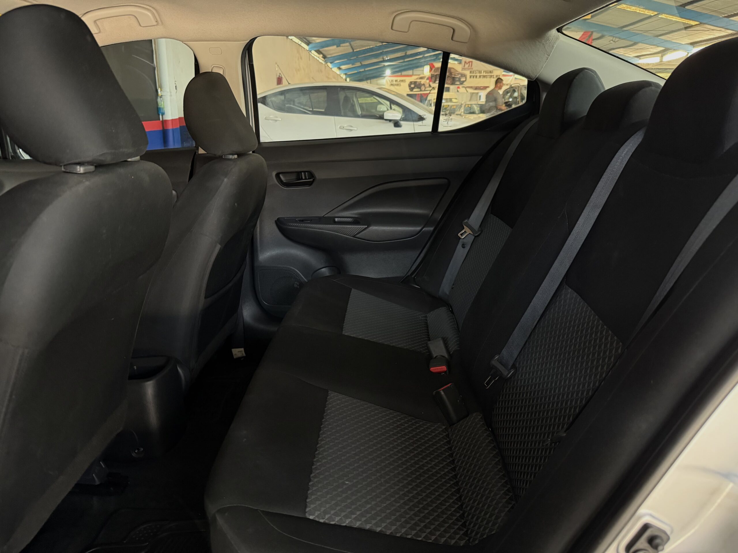 NISSAN VERSA SENSE CVT 2023