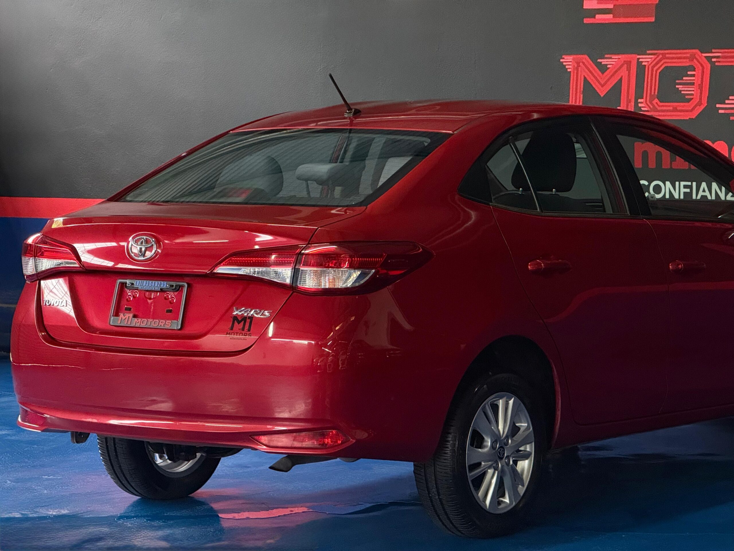 TOYOTA YARIS CORE CVT 2020