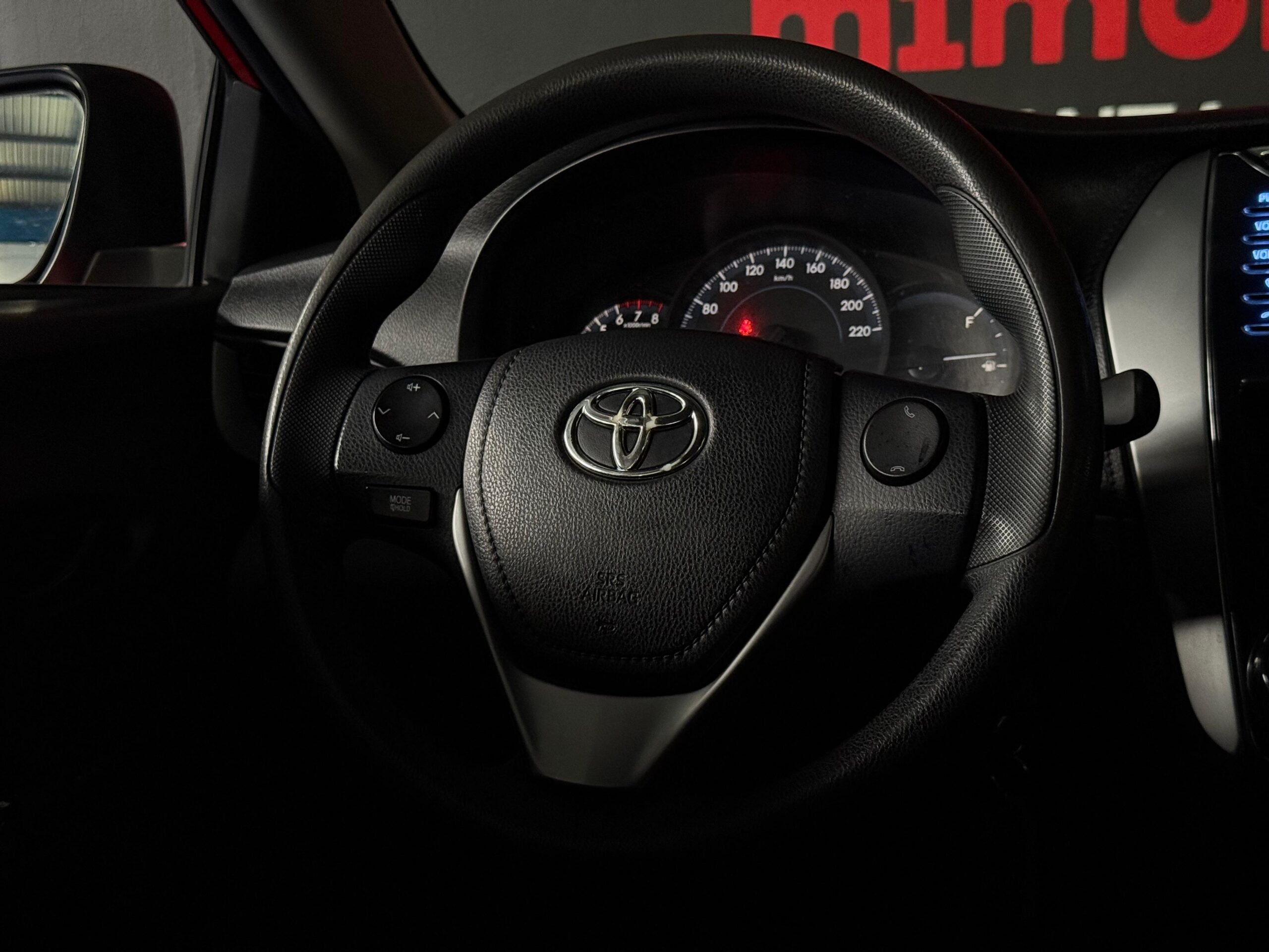 TOYOTA YARIS CORE CVT 2020