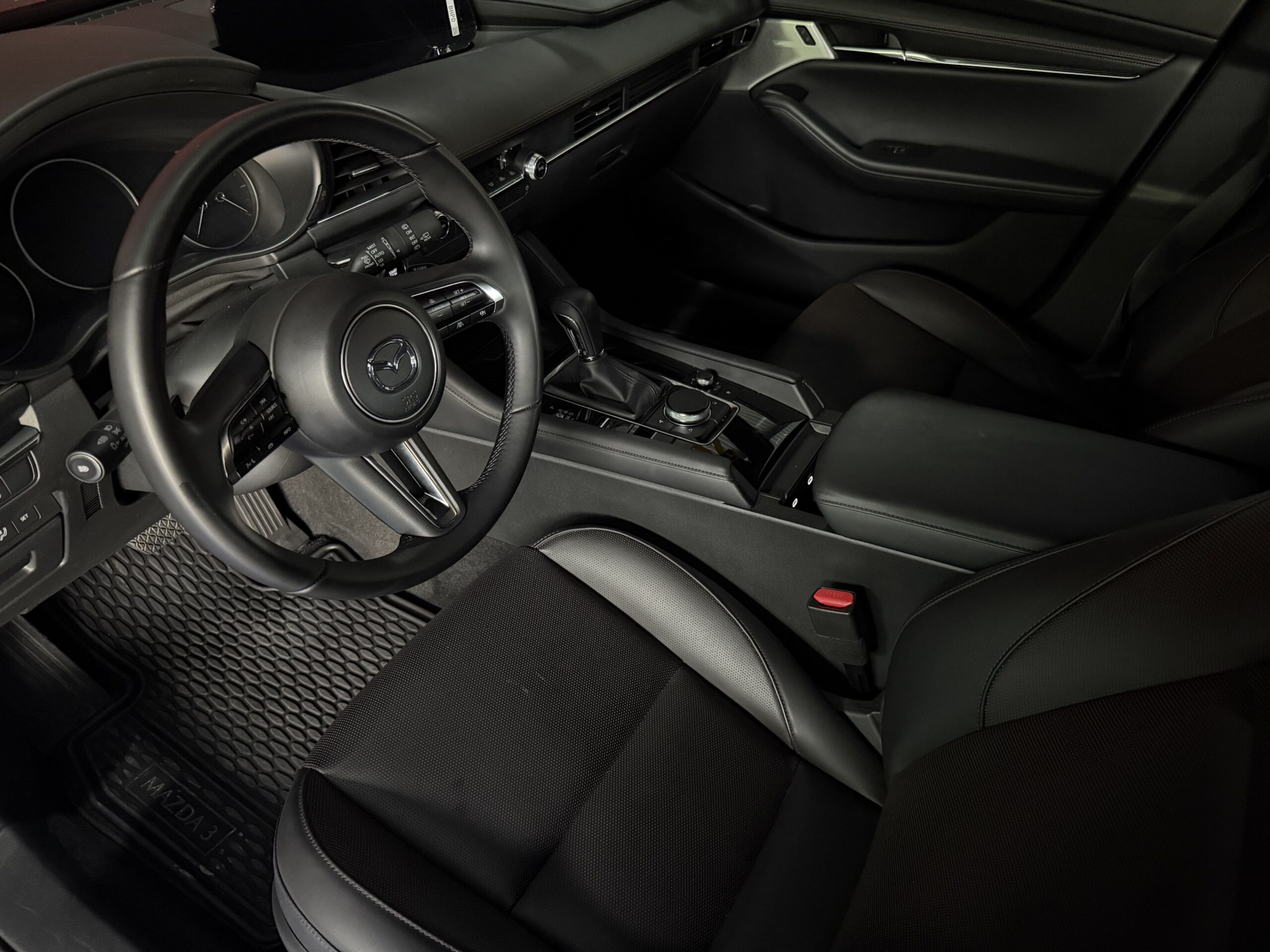 MAZDA 3 HATCHBACK SIGNATURE 2026
