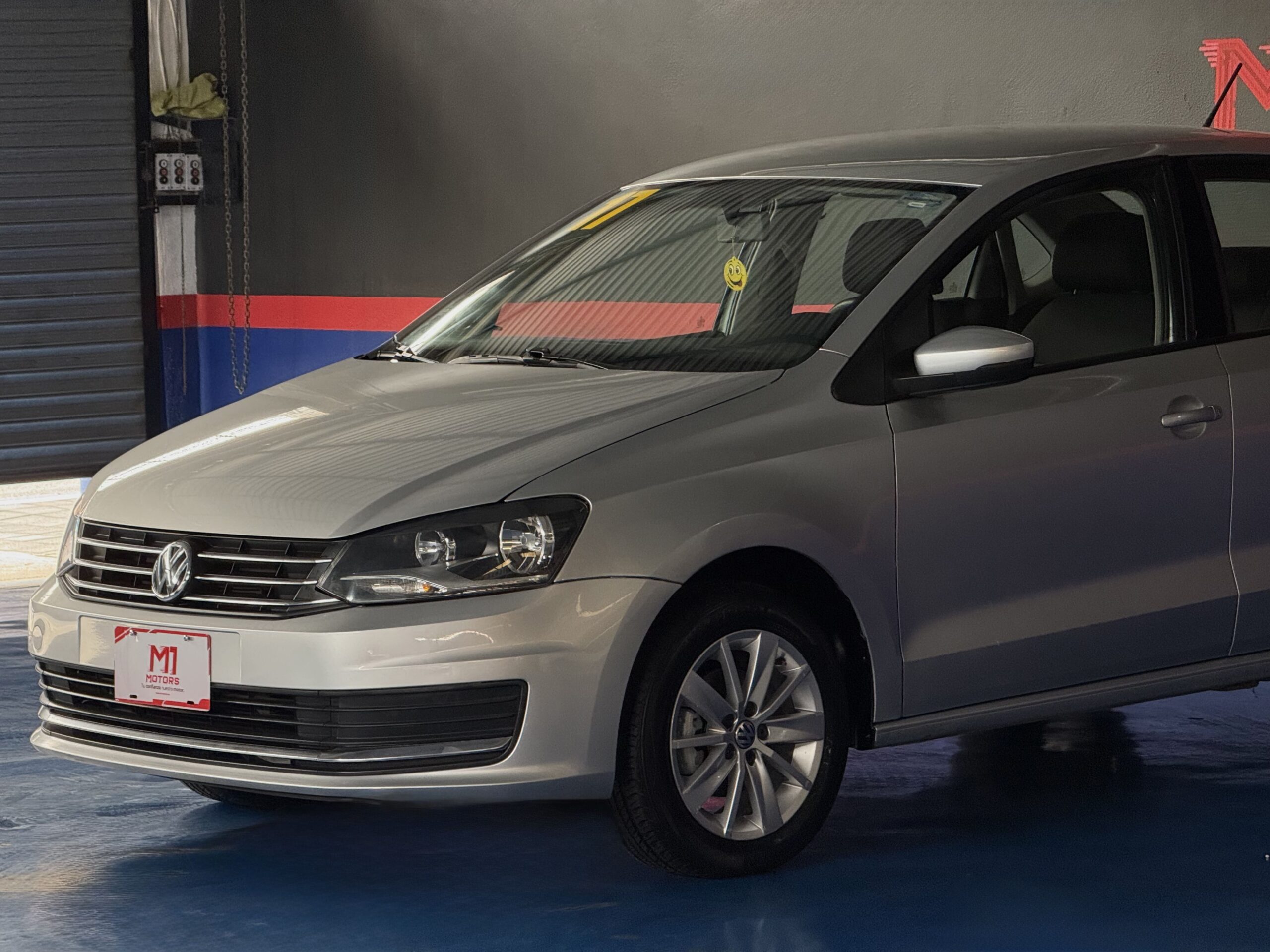 VOLKSWAGEN VENTO COMFORTLINE 2017