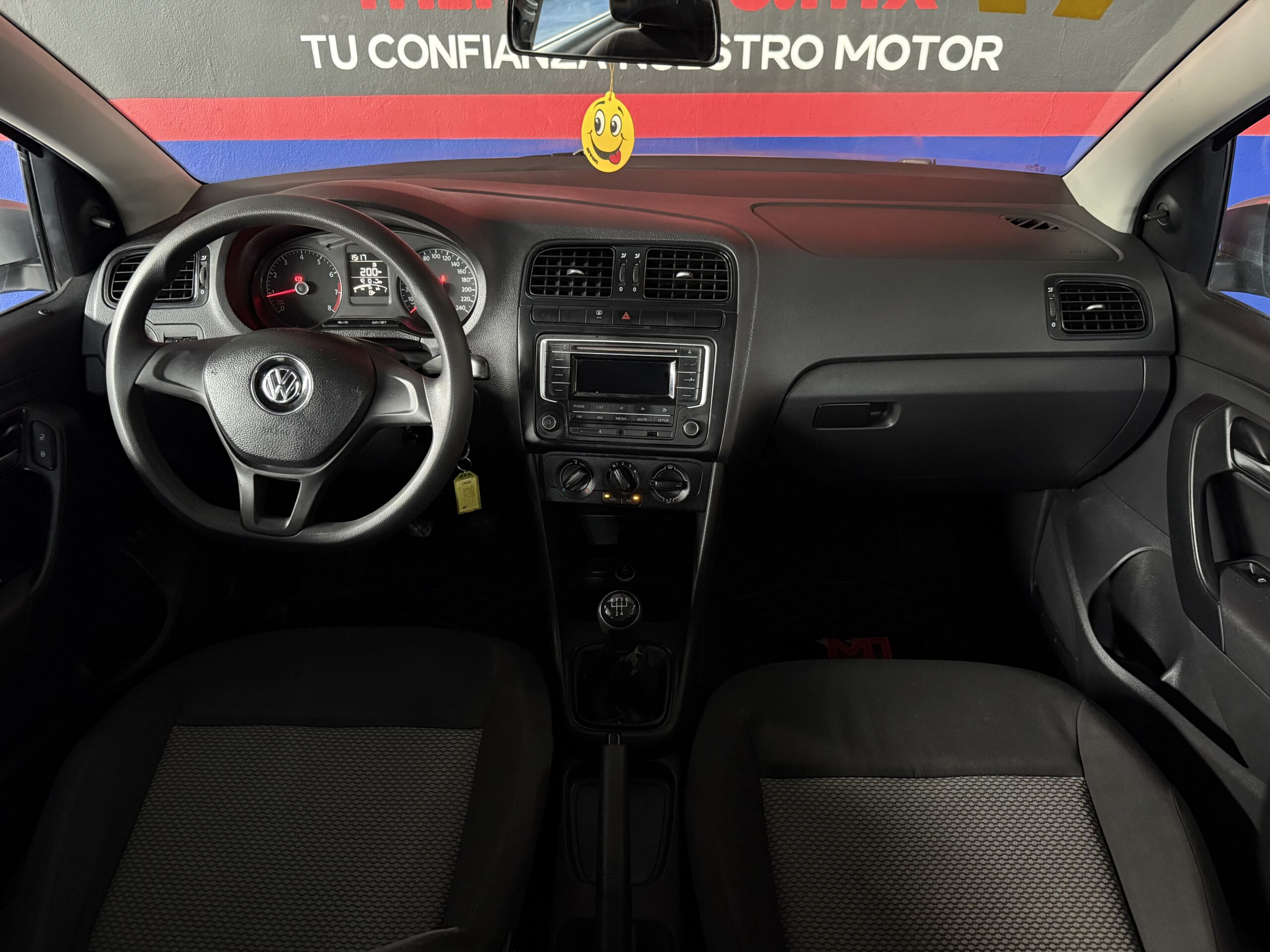 VOLKSWAGEN VENTO COMFORTLINE 2017