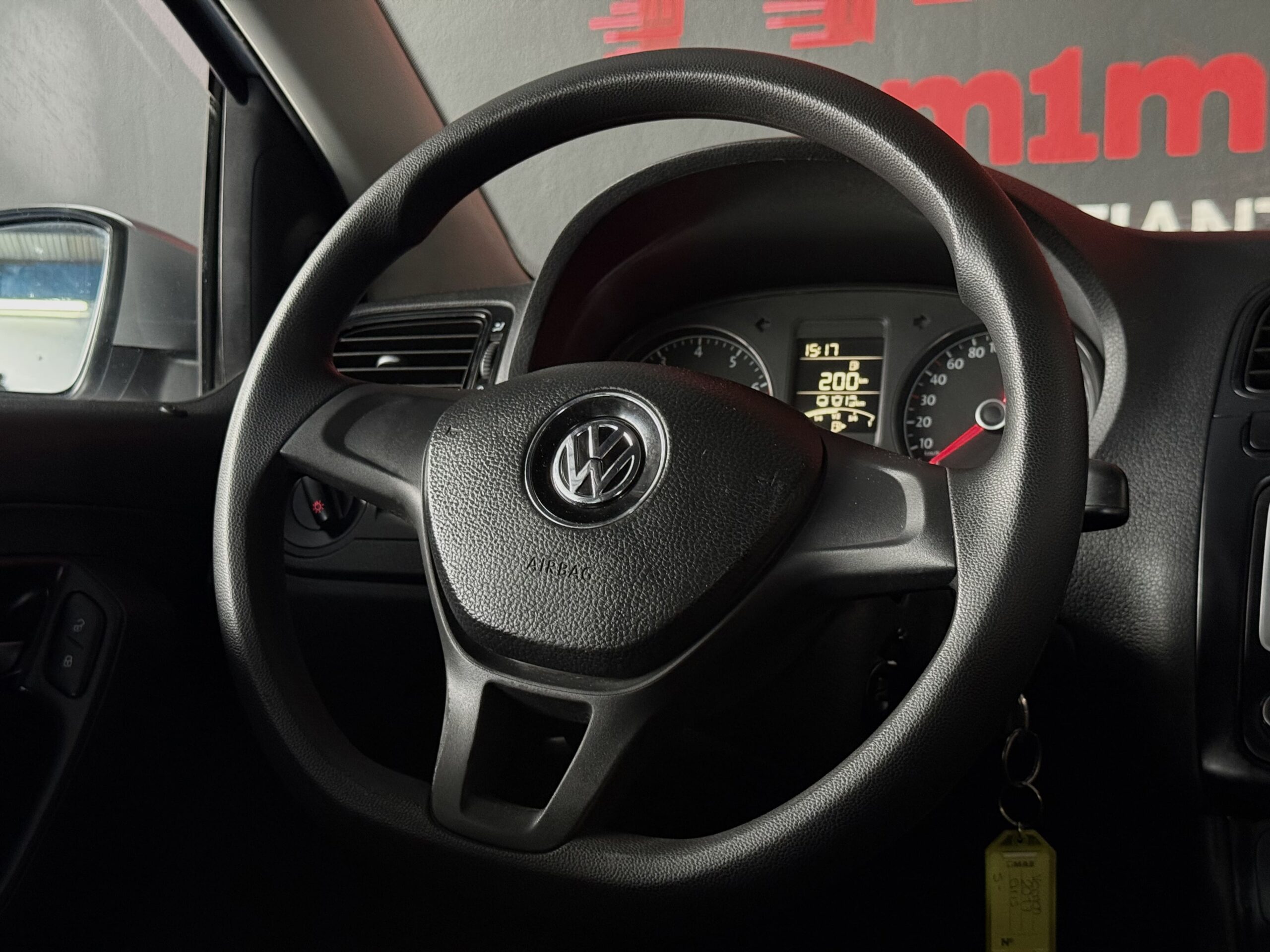 VOLKSWAGEN VENTO COMFORTLINE 2017