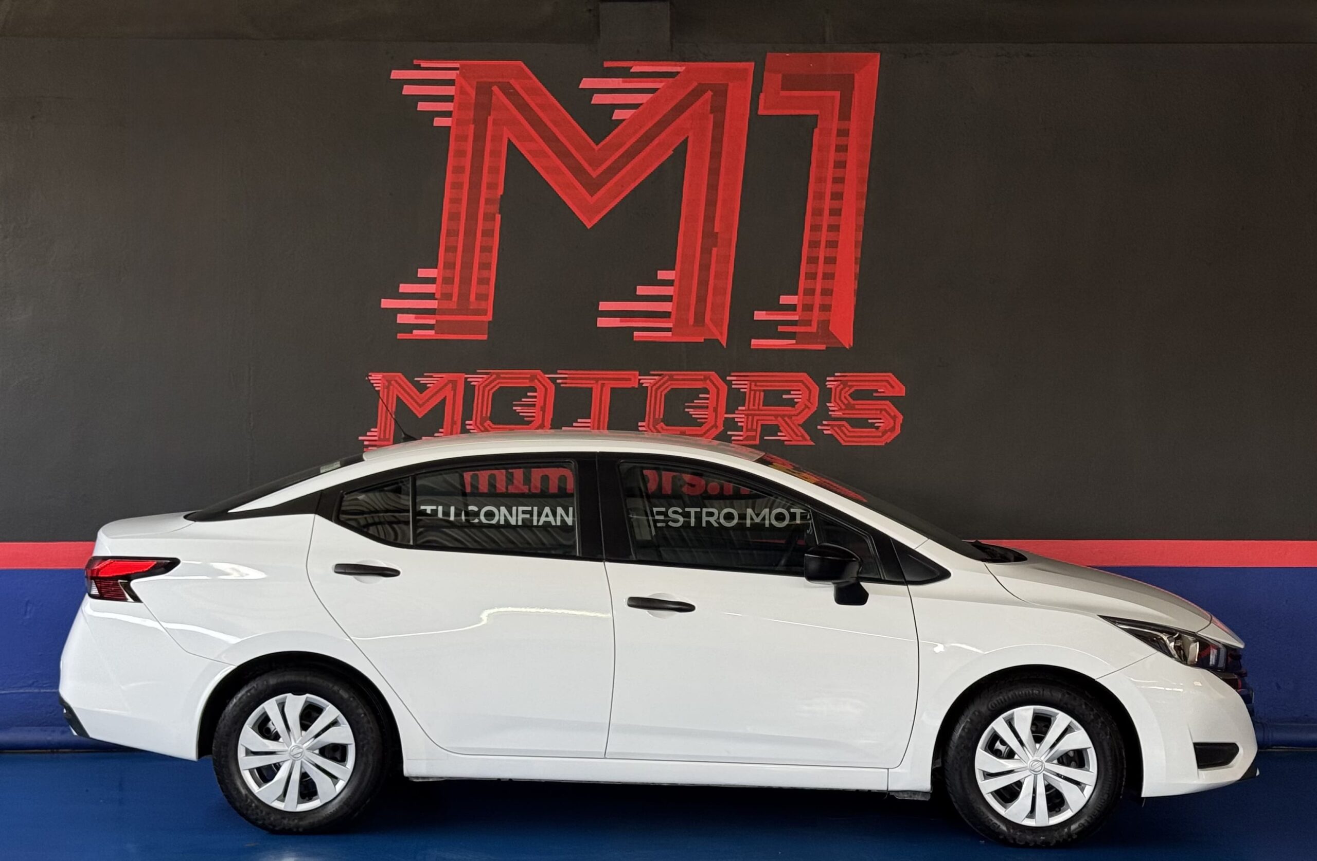 NISSAN VERSA SENSE CVT 2023