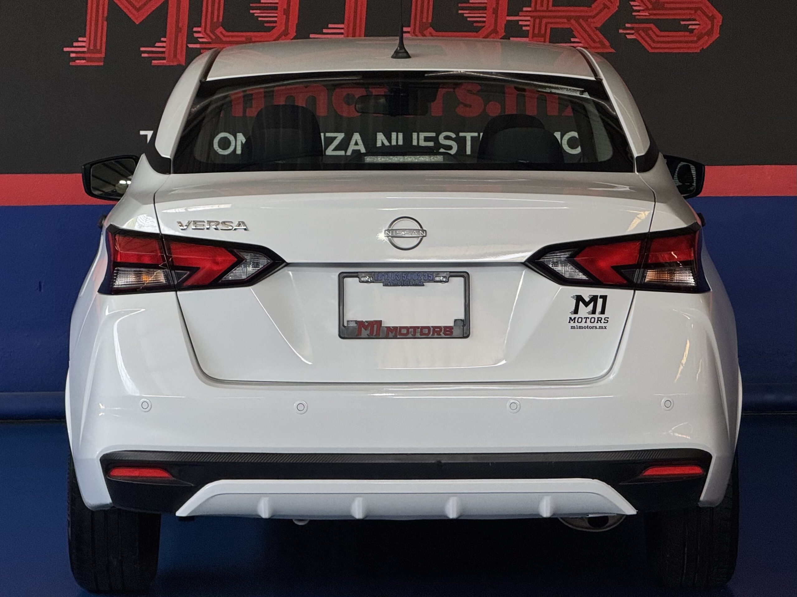 NISSAN VERSA SENSE CVT 2023