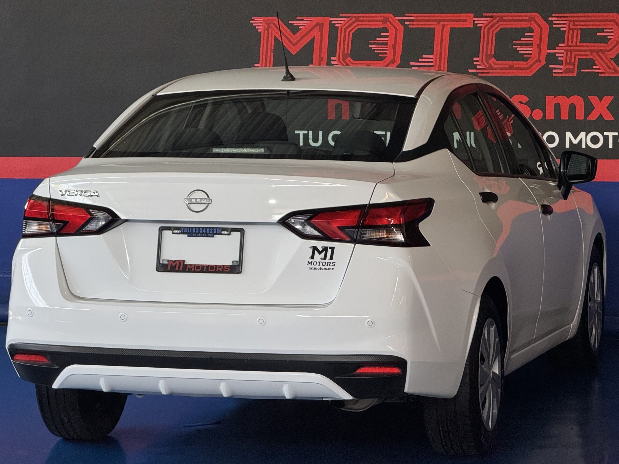 NISSAN VERSA SENSE CVT 2023