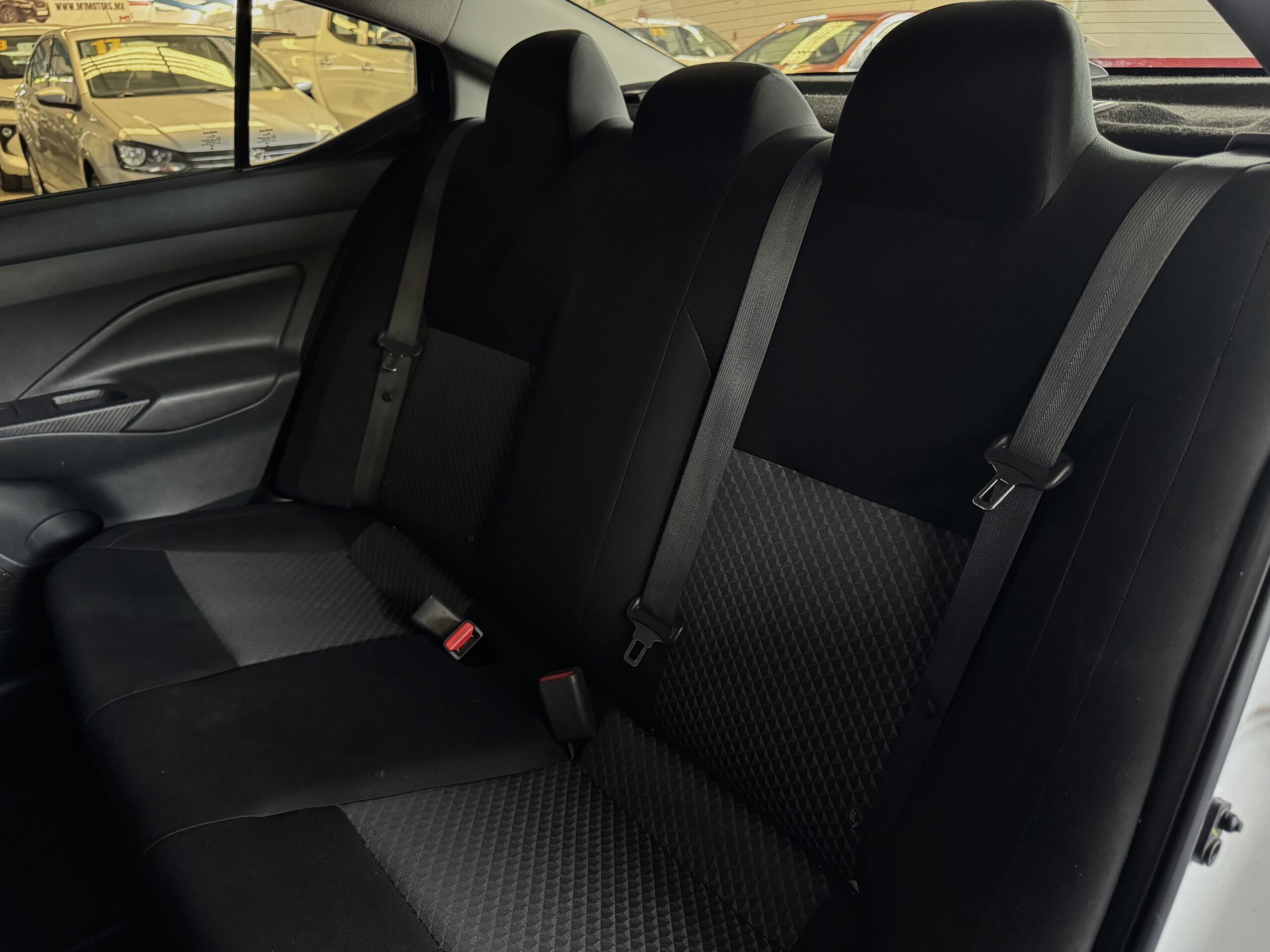 NISSAN VERSA SENSE CVT 2023