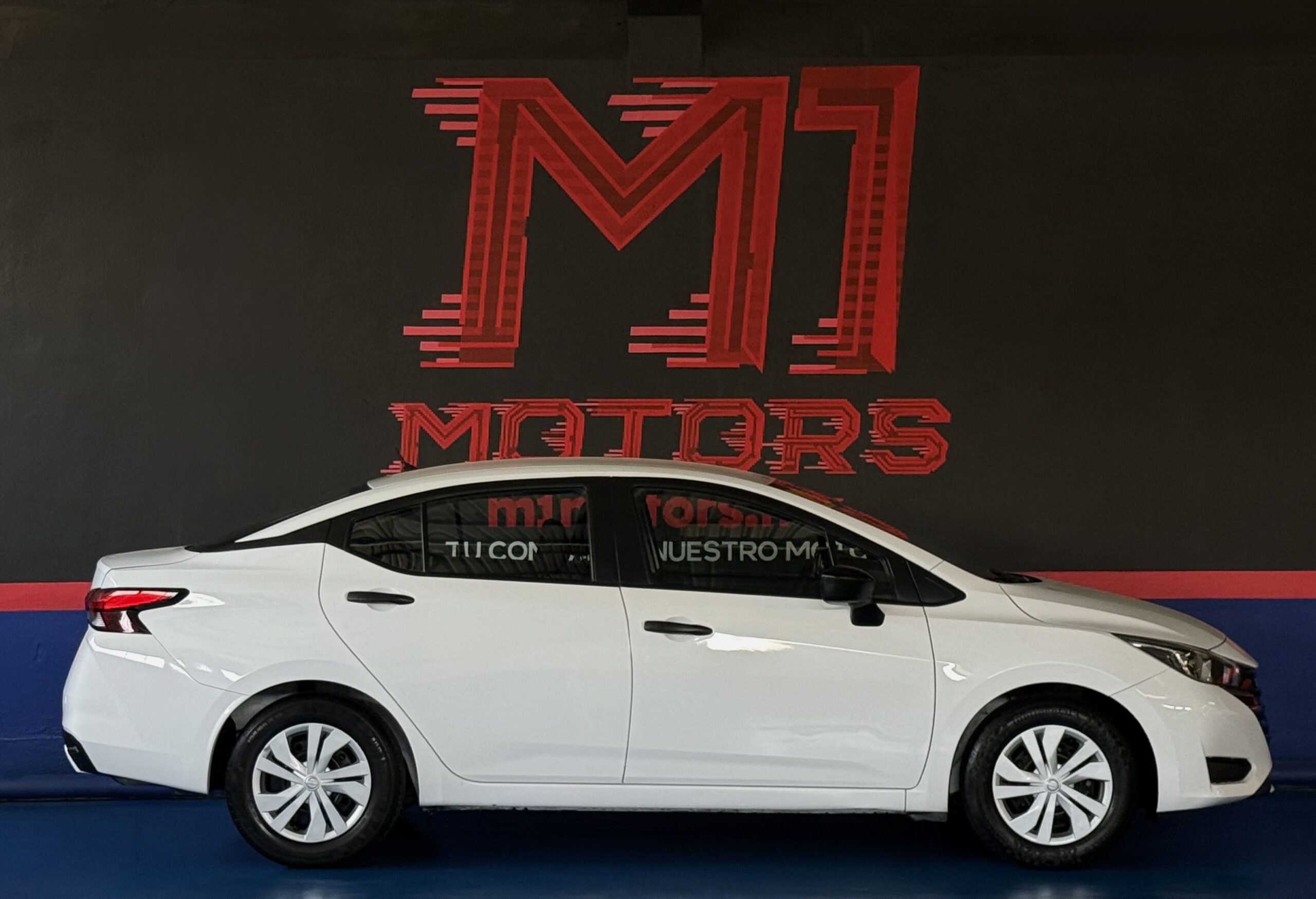 NISSAN VERSA SENSE CVT 2023