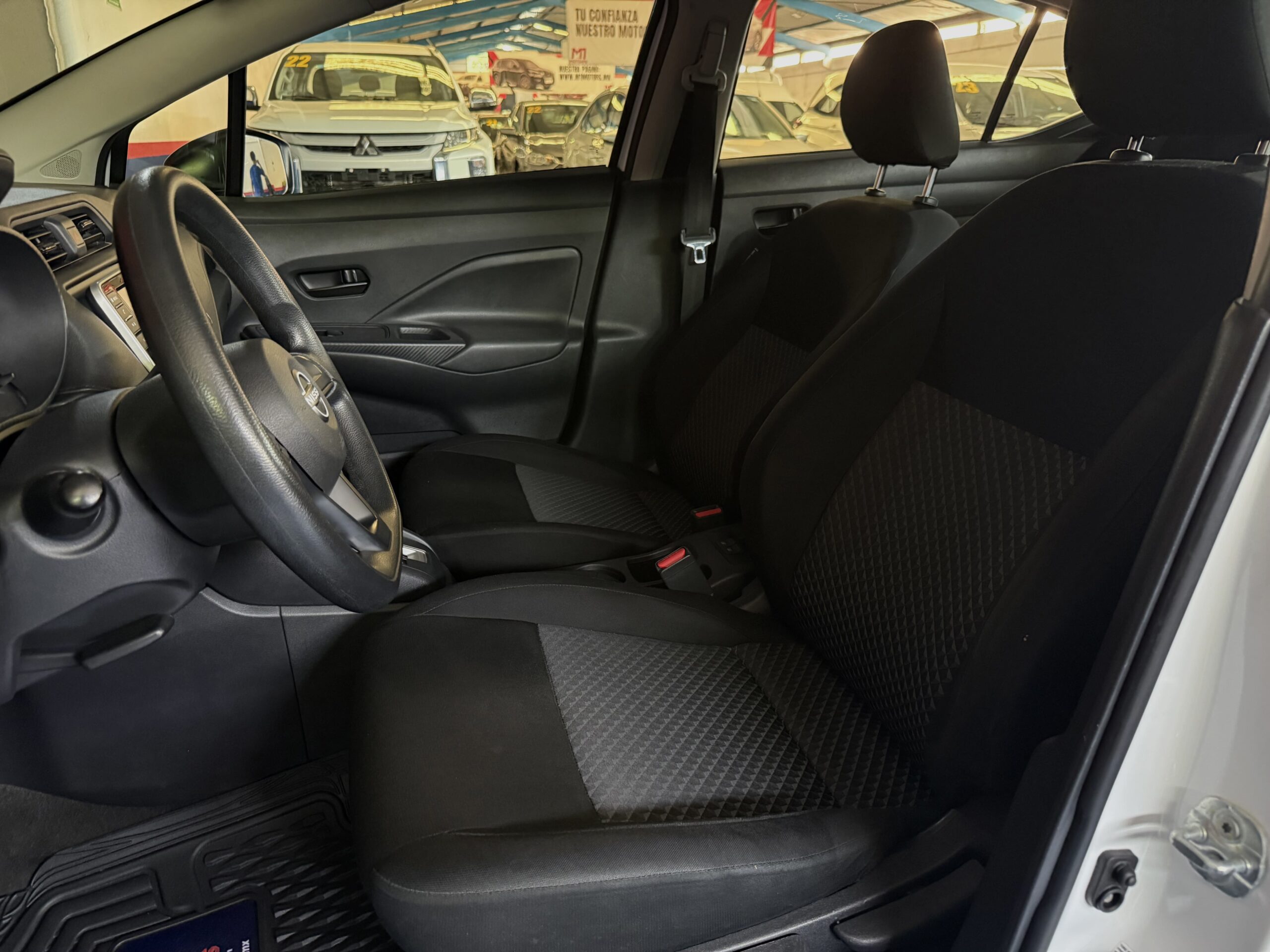 NISSAN VERSA SENSE CVT 2023