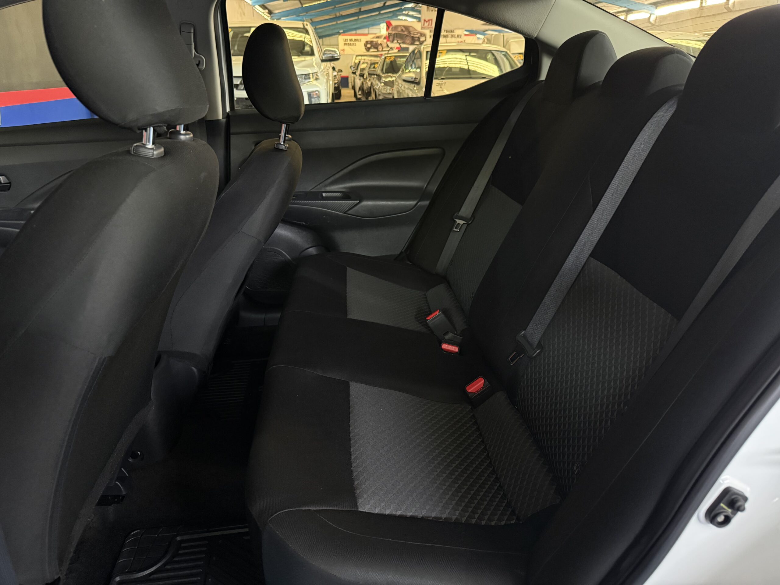 NISSAN VERSA SENSE CVT 2023