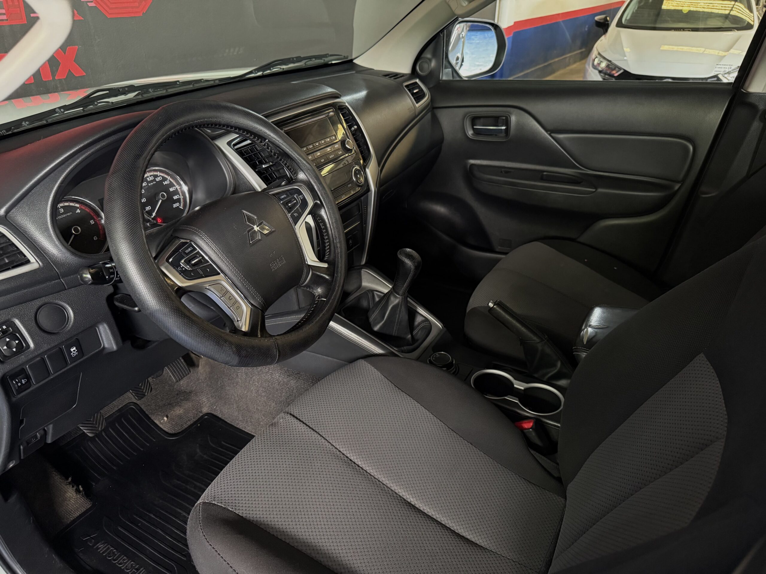 MITSUBISHI L200 GLX 4X4 2022